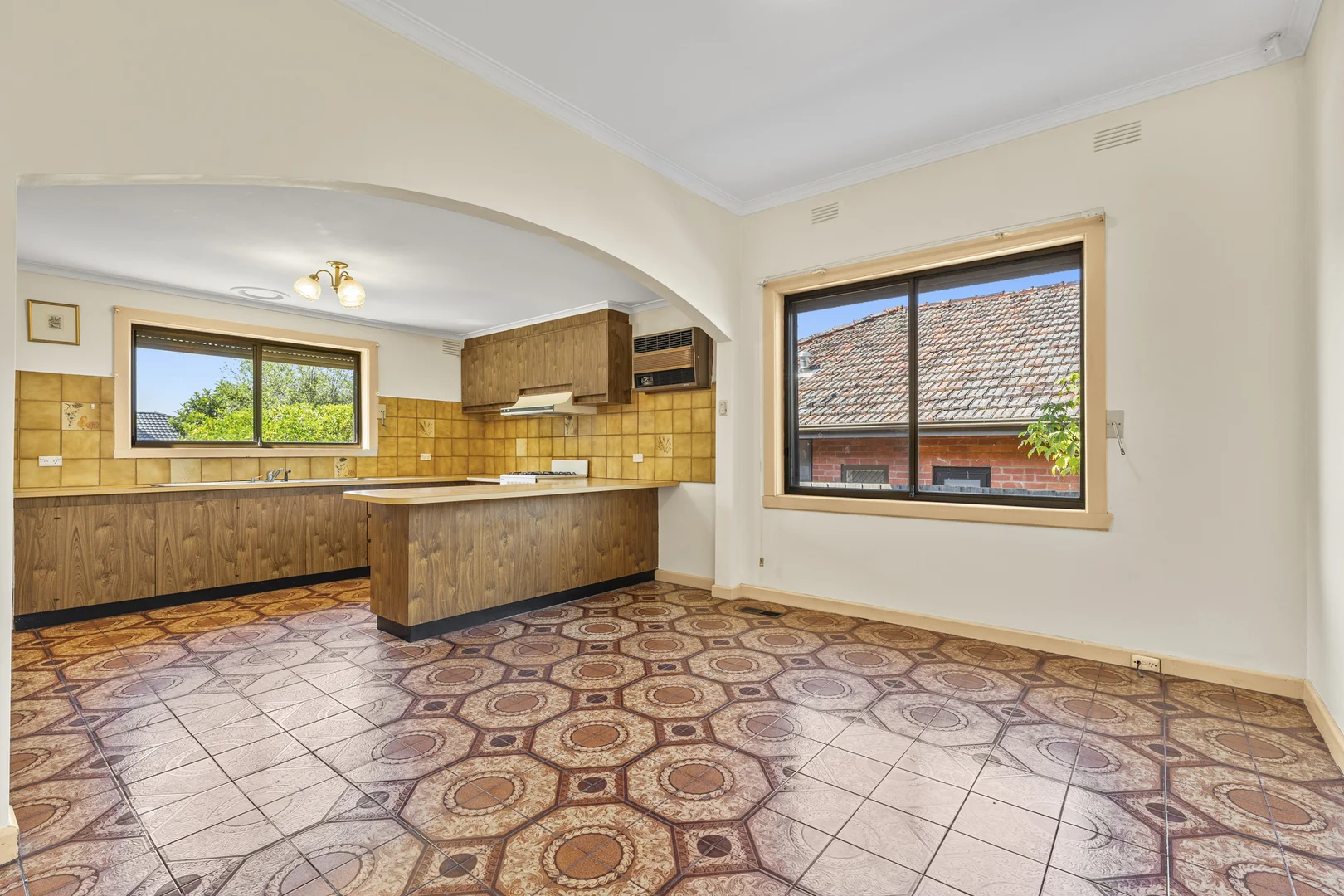 Additional image 7 of 561 Warrigal Road, Ashwood VIC 3147