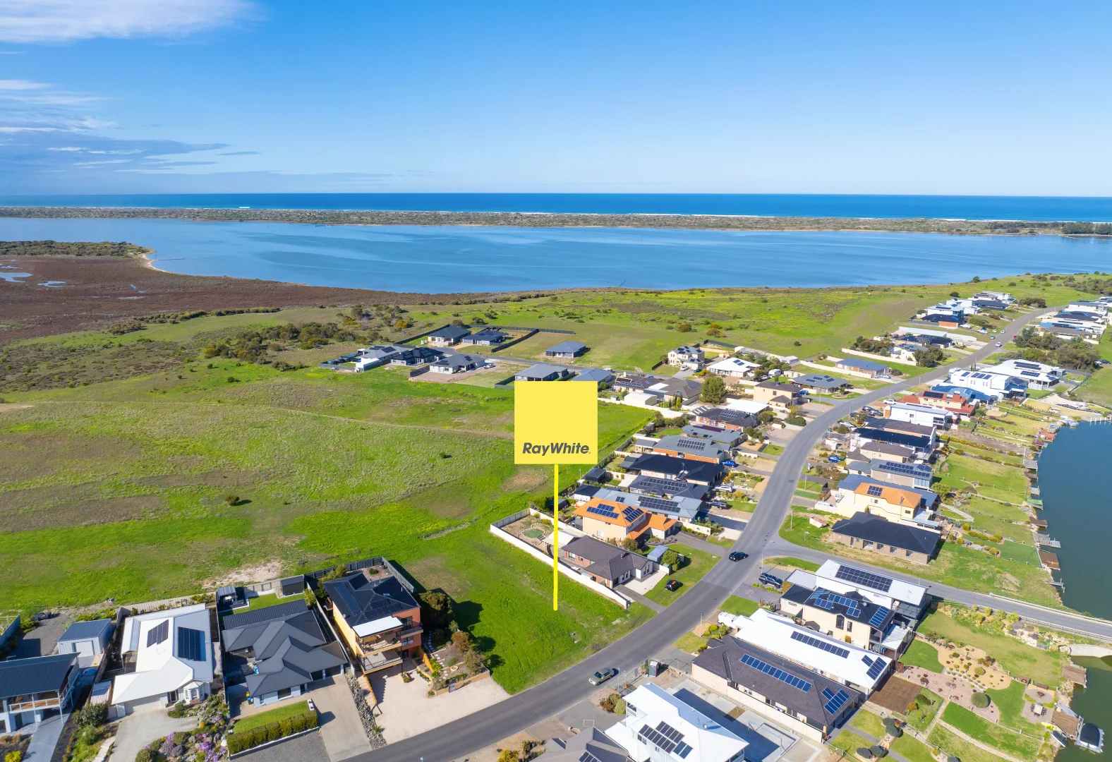 Additional image 2 of 154 Excelsior Parade, Hindmarsh Island SA 5214