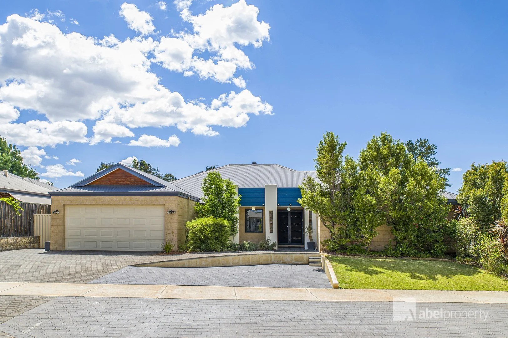 8 Erickson Pass, Ellenbrook WA 6069