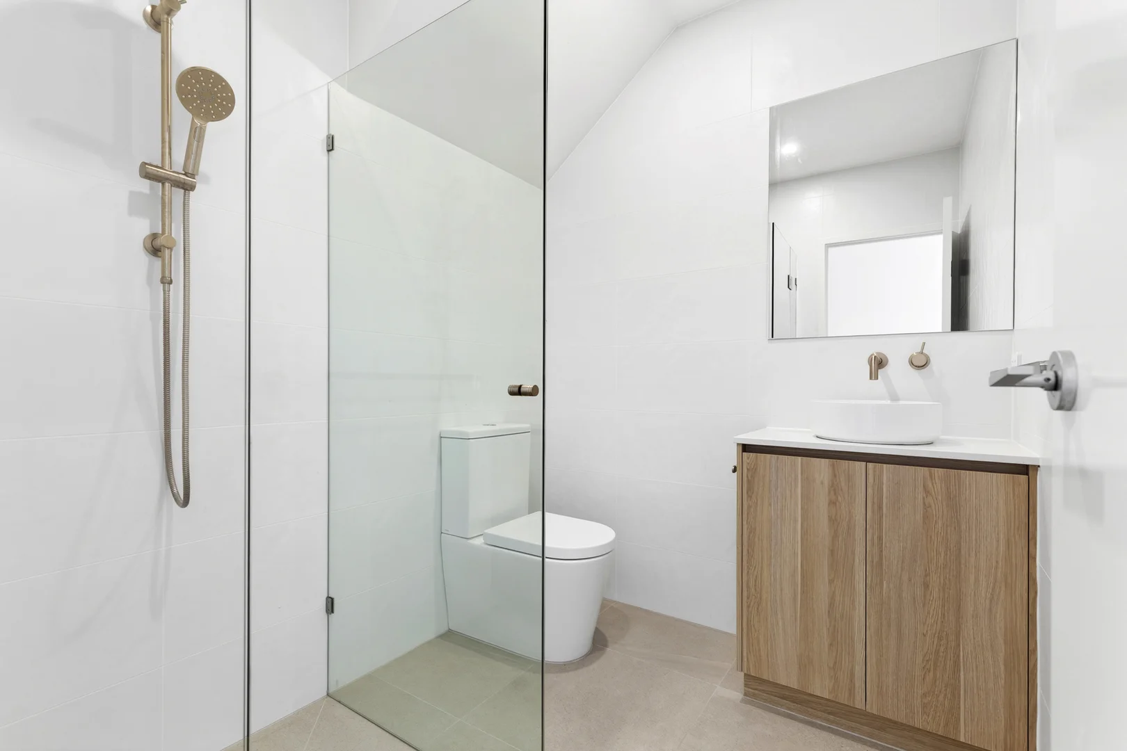 Additional image 10 of 3/8 Griffen Street, Hamlyn Heights VIC 3215