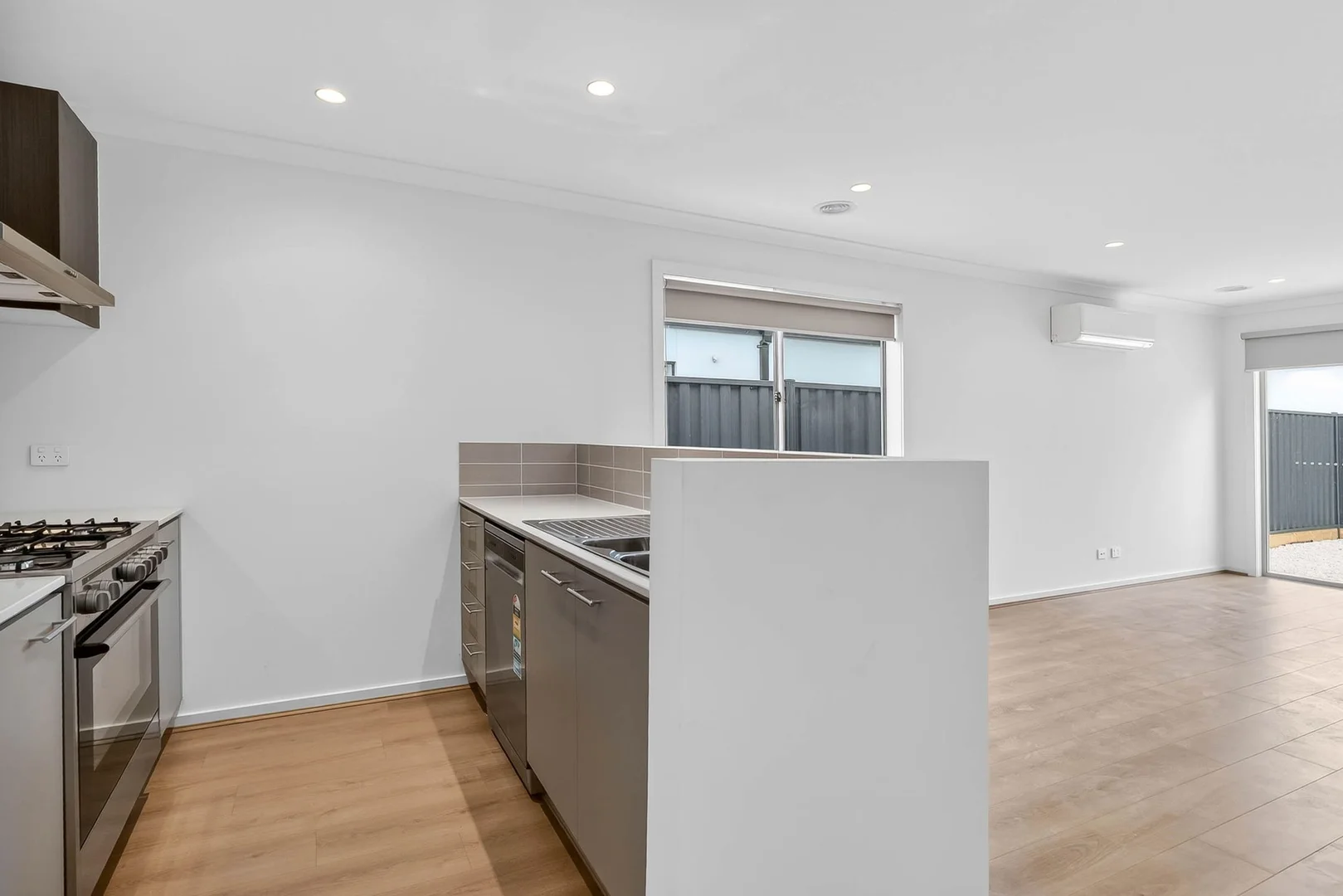 Additional image 4 of 12 Munro Avenue, Melton South VIC 3338