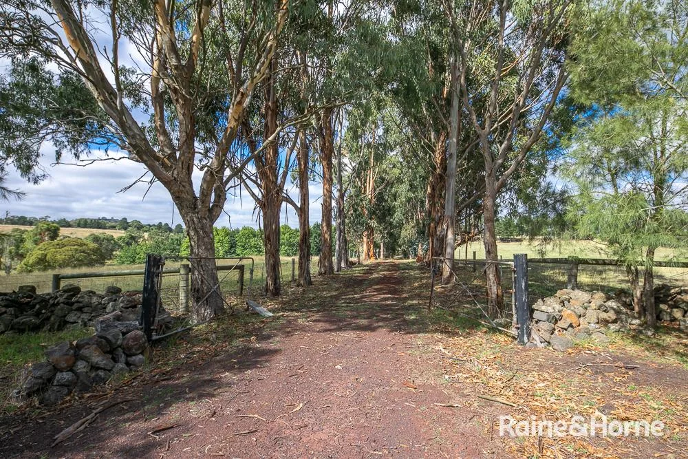Additional image 25 of 42 Rockglen Way, Gisborne VIC 3437