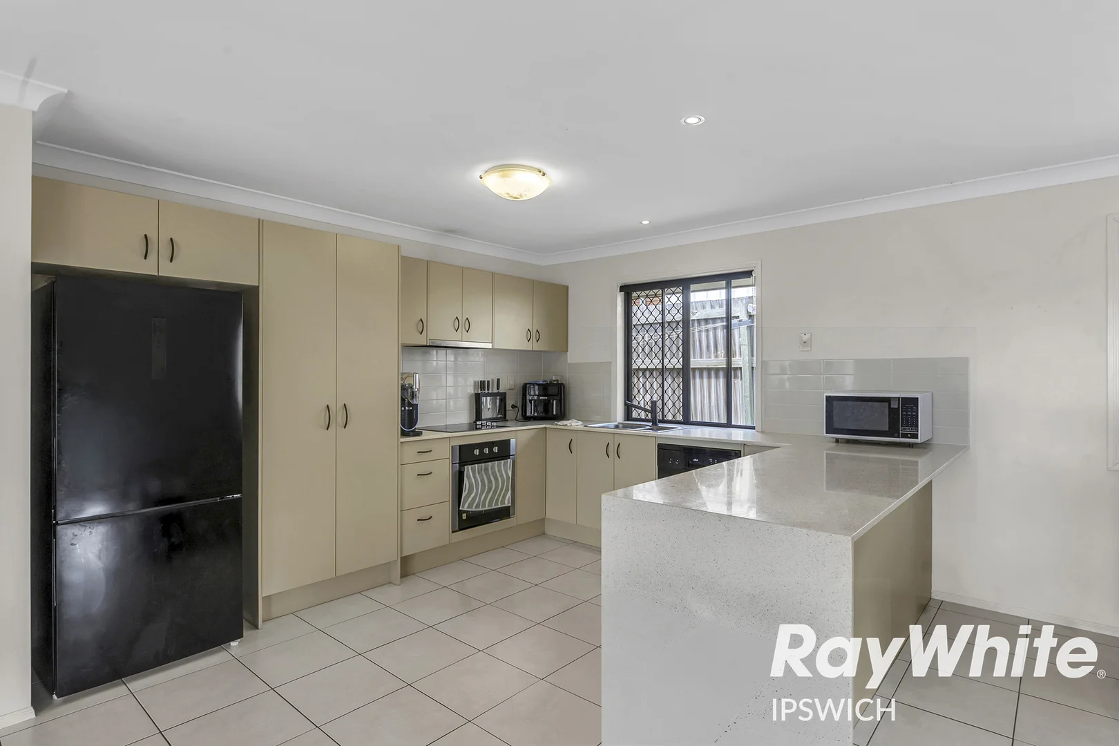 Additional image 9 of 38 Honeyeater Place, Lowood QLD 4311