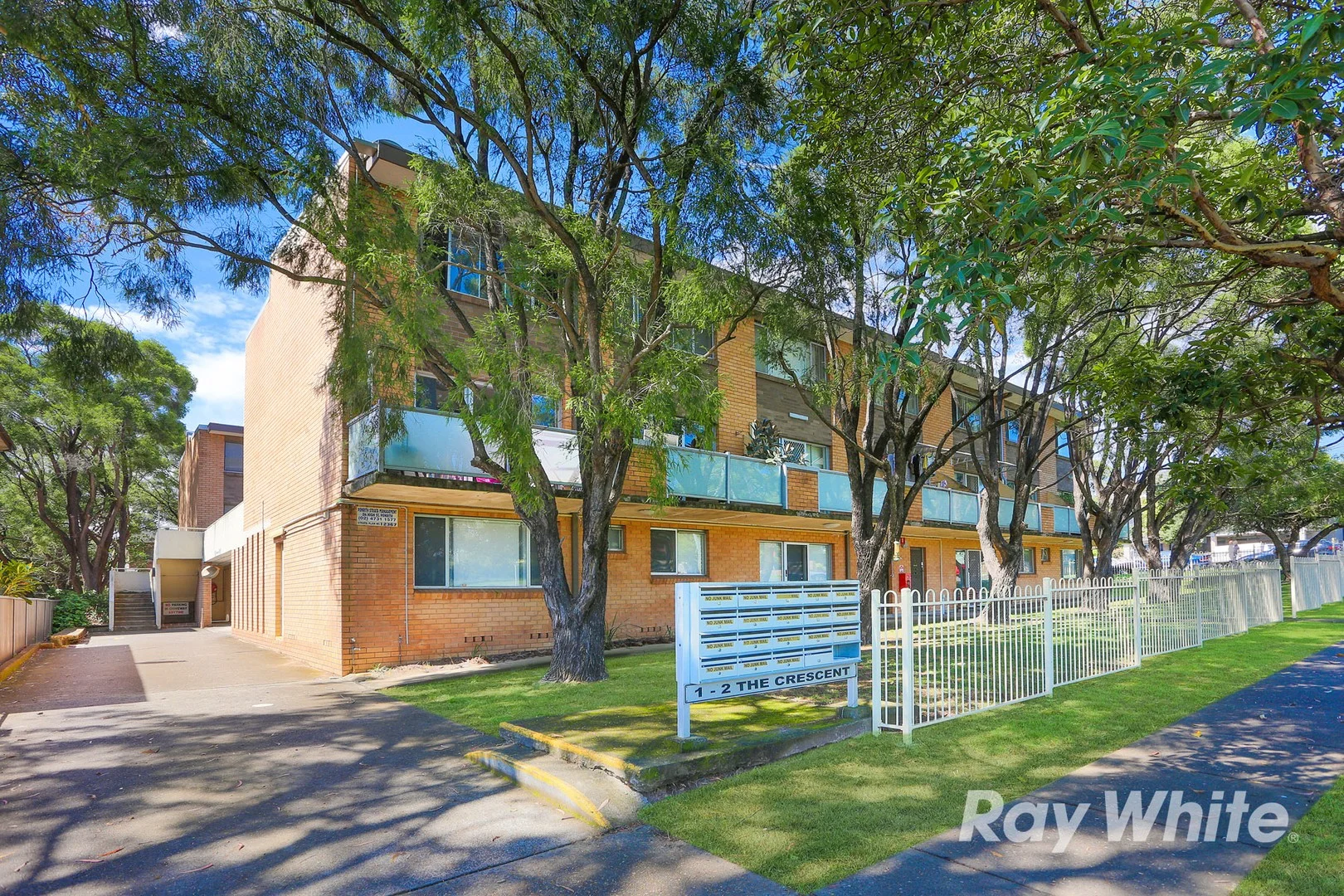 2/1-2 The Crescent, Penrith NSW 2750