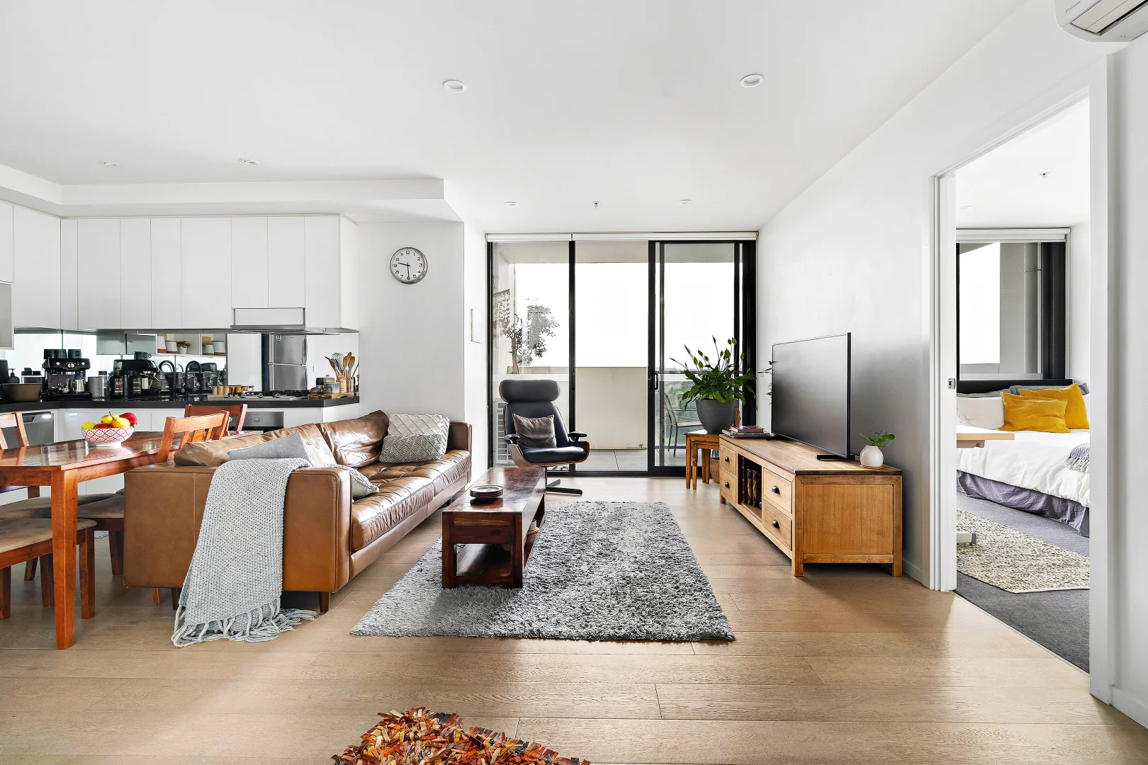 402/2 Moonering Drive, Coburg VIC 3058 photo 4