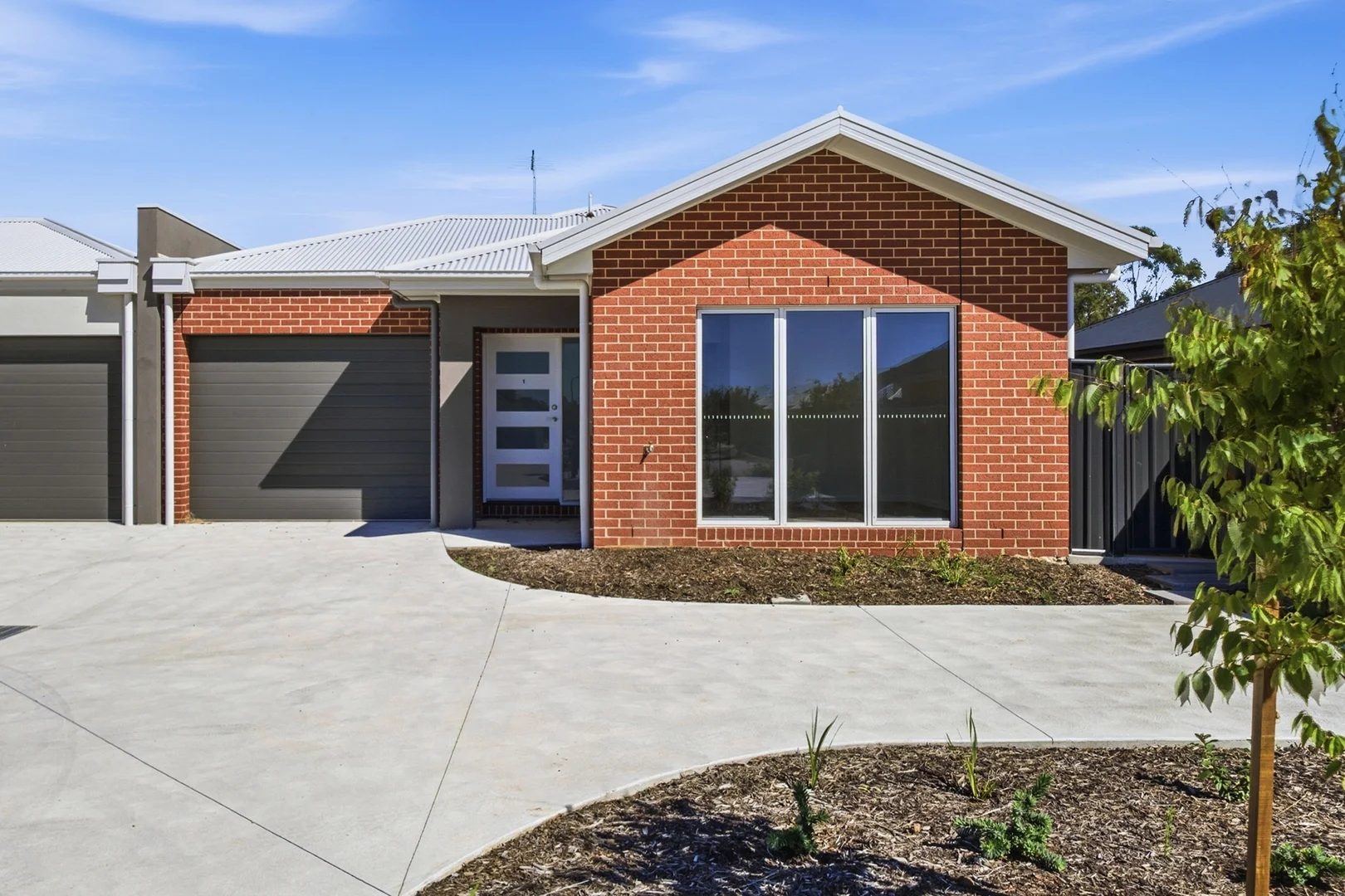 36 Sarakos Circuit, Wangaratta VIC 3677 photo 2