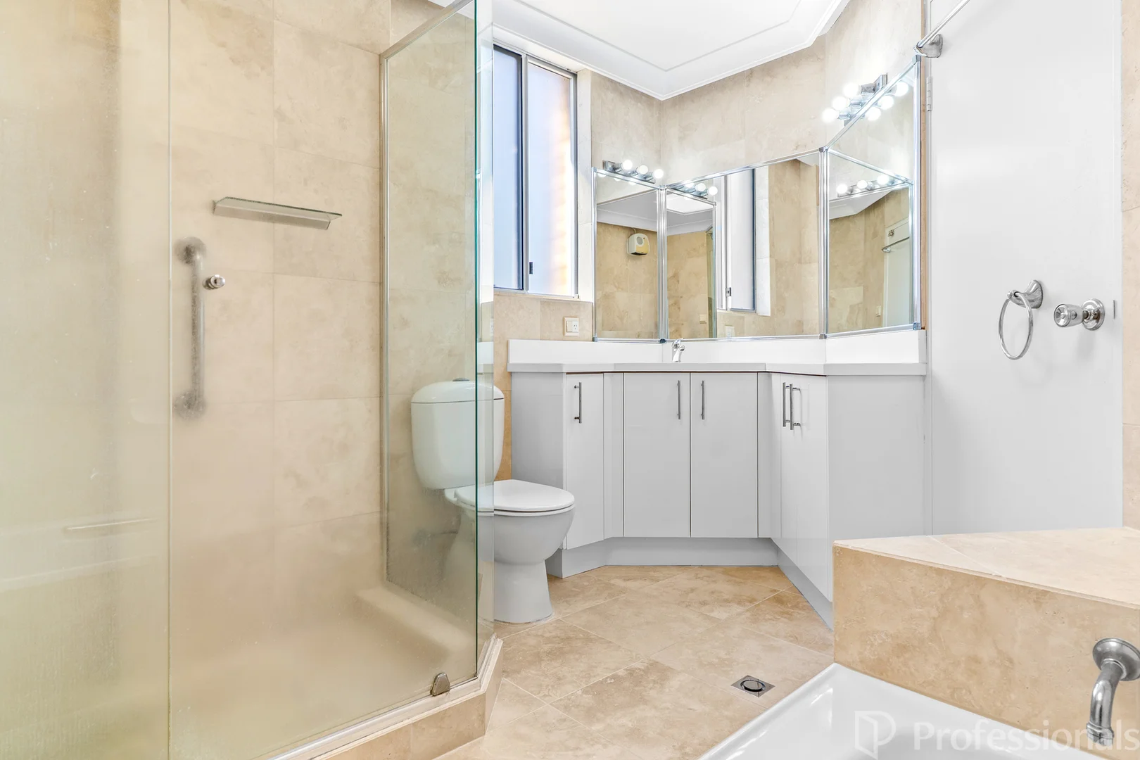 Additional image 11 of 601/28-32 North Street, Forster NSW 2428