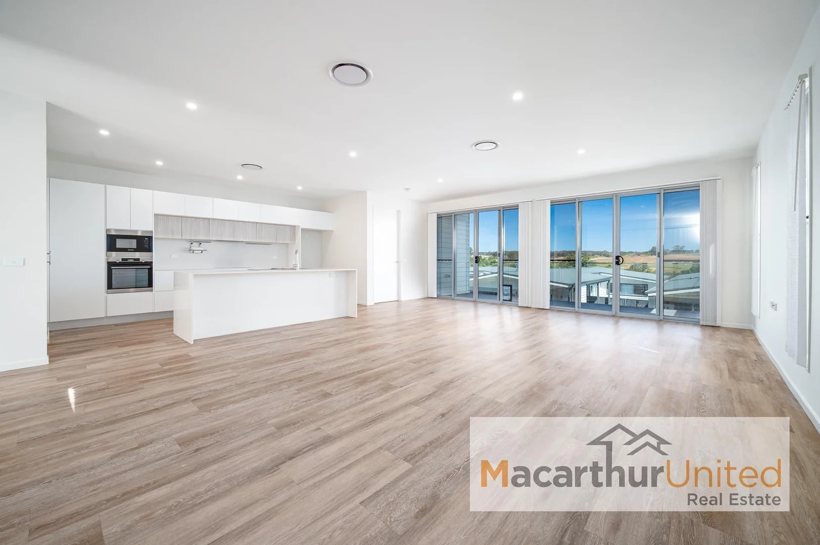 Additional image 6 of 255/72 Glendower St, Gilead NSW 2560