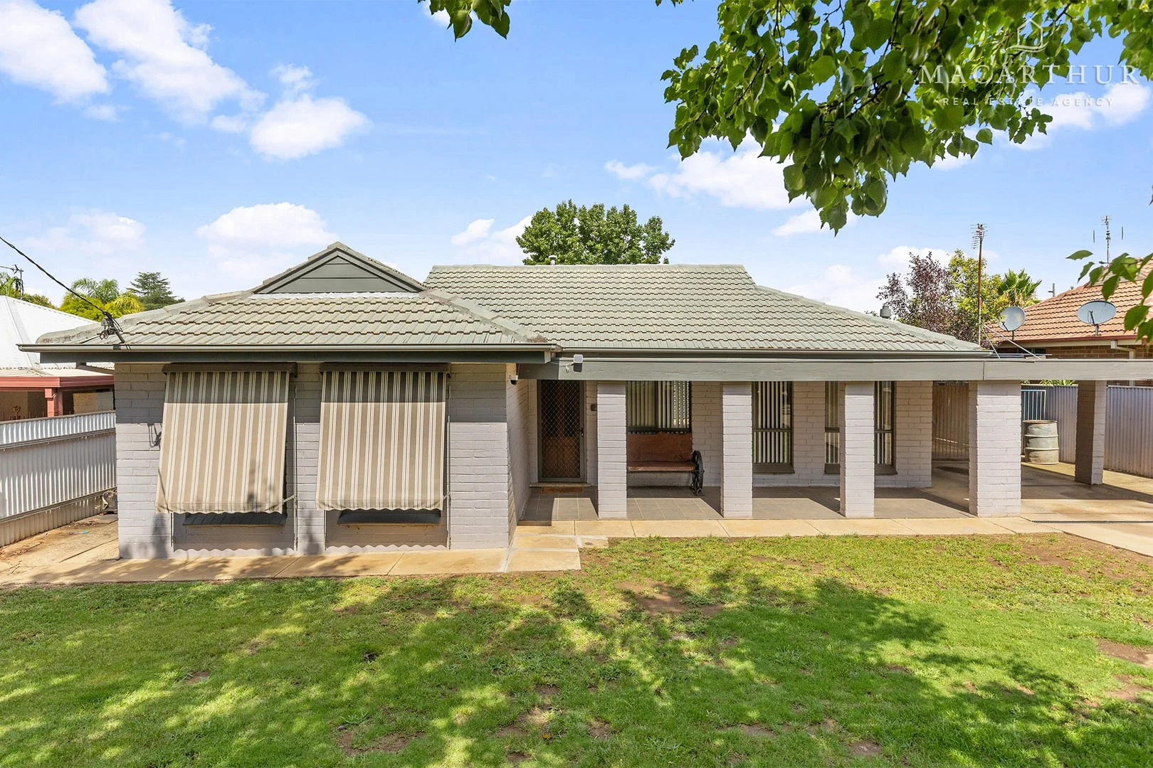 16 Walana Crescent, Kooringal NSW 2650