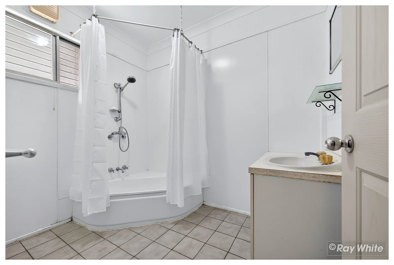 Additional image 21 of 19 Symons Street, Park Avenue QLD 4701