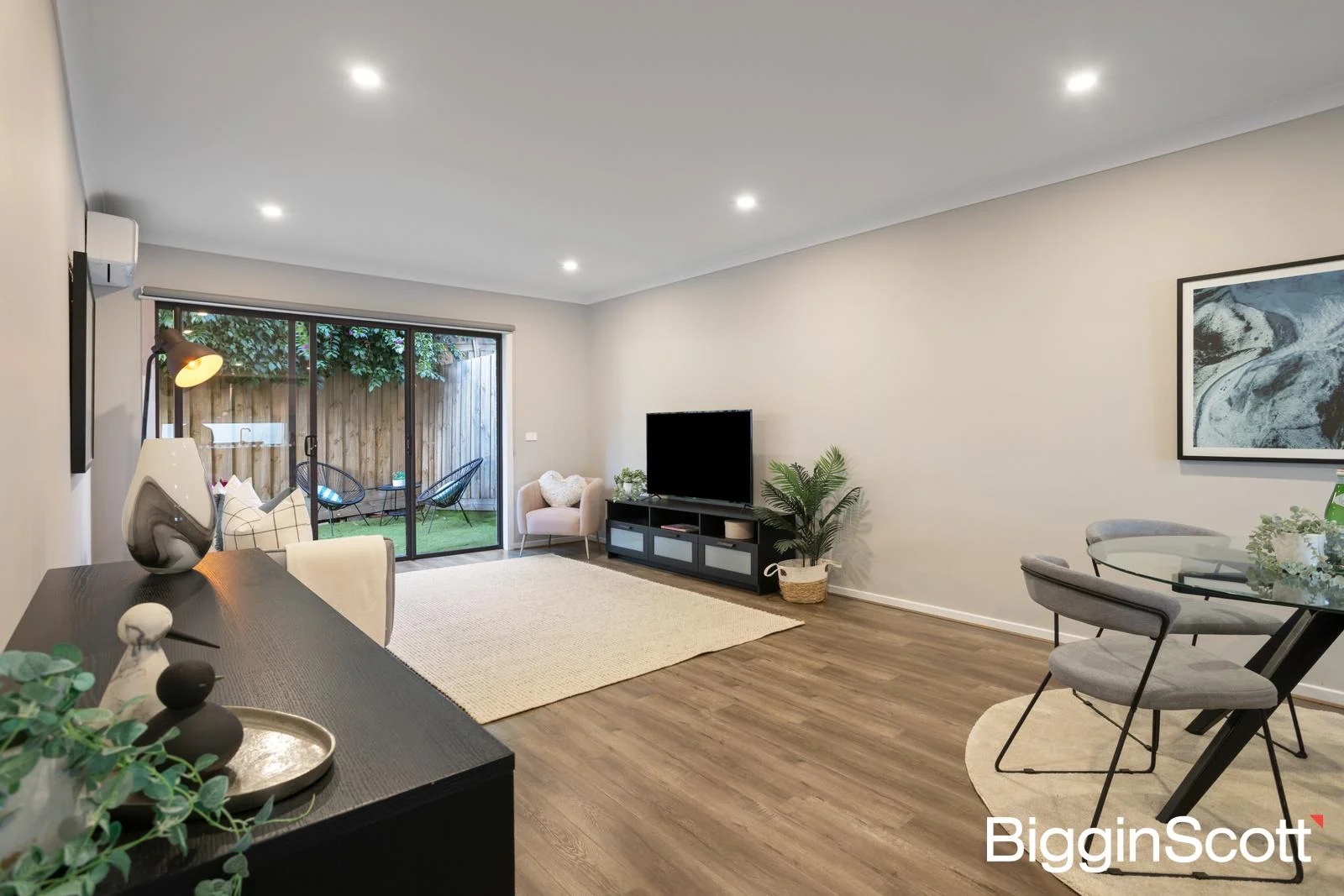 Additional image 2 of 1/42 Hillcrest Road, Frankston VIC 3199
