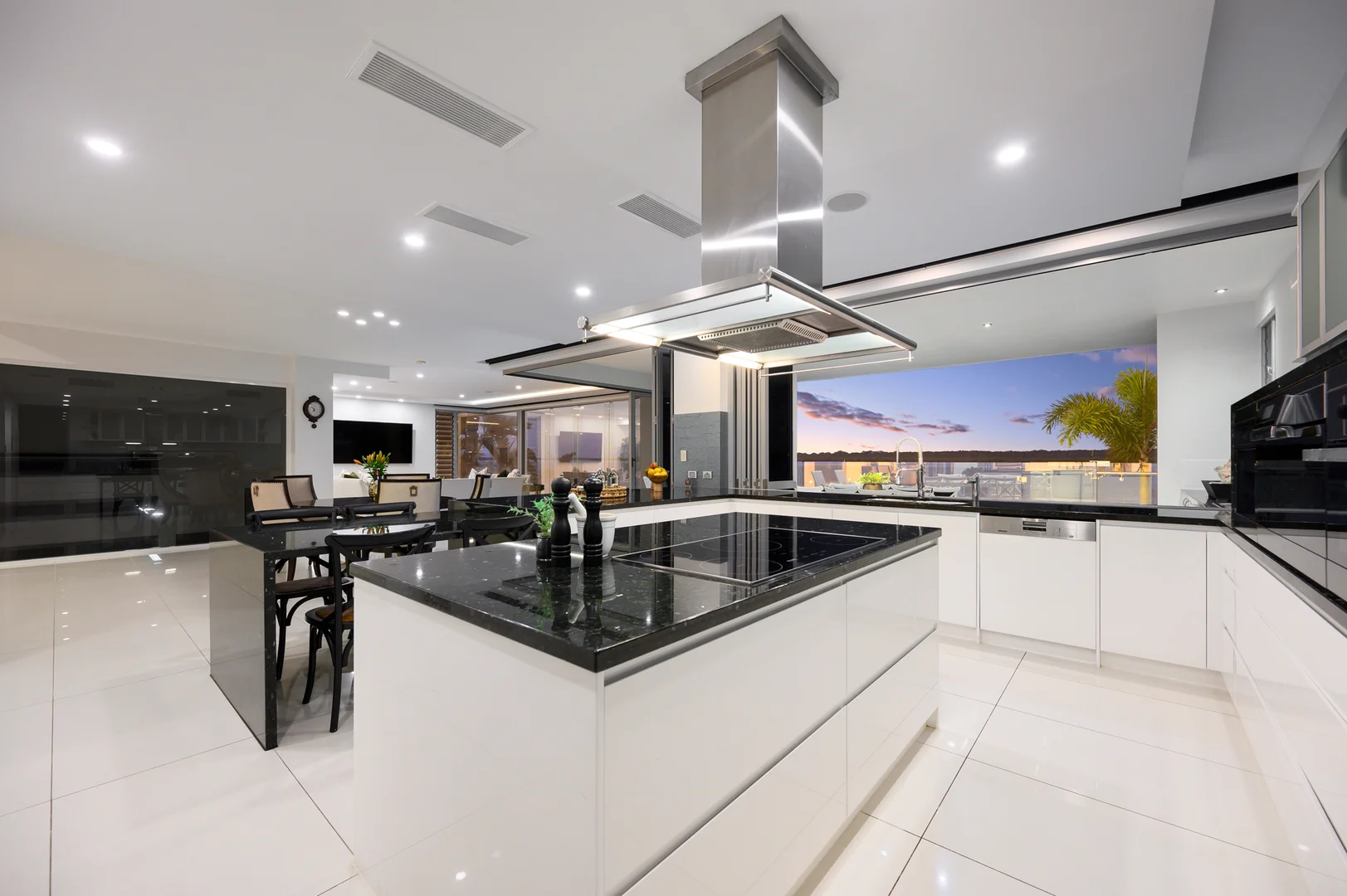 Additional image 10 of 46 Knightsbridge Parade, Sovereign Islands QLD 4216