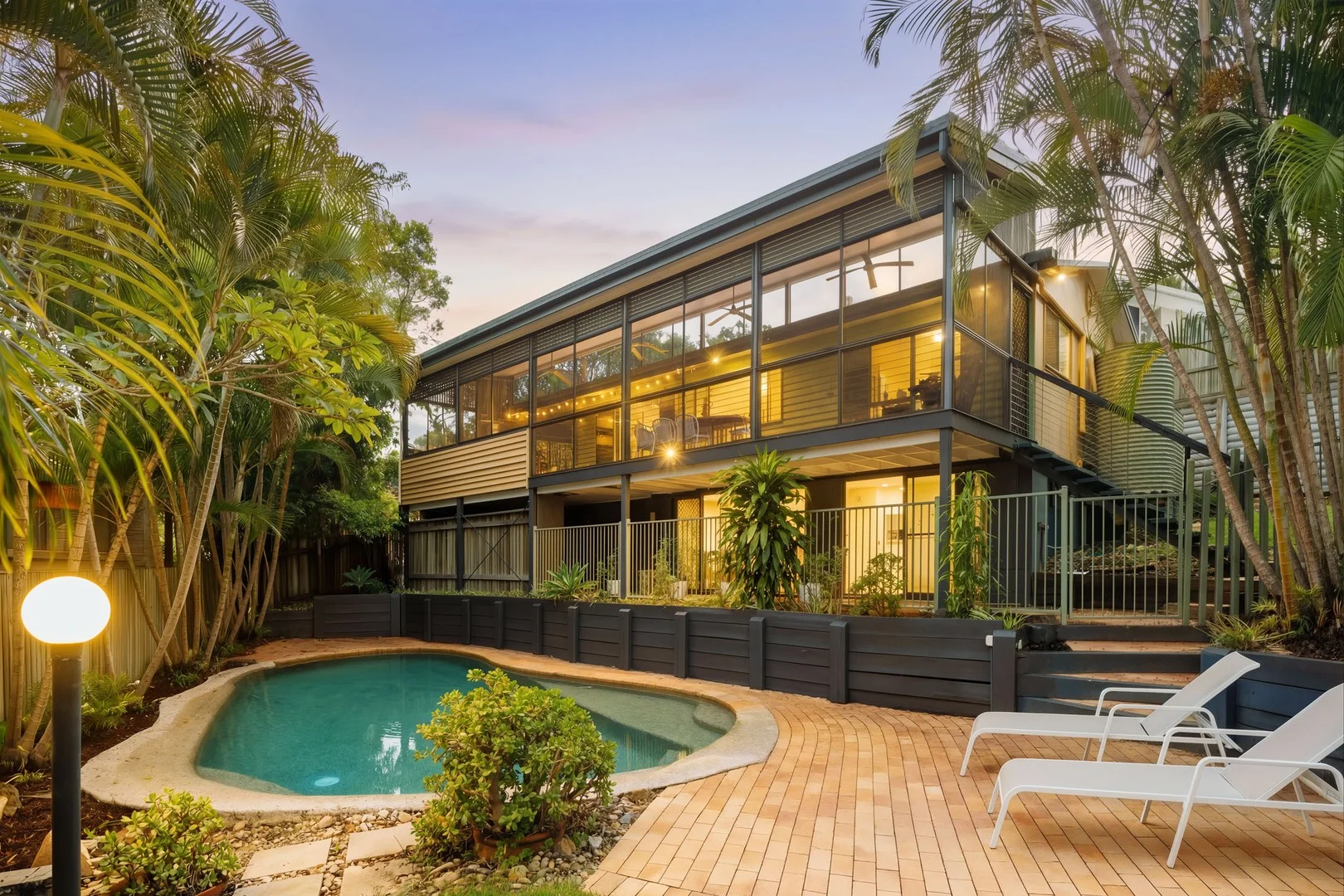 7 Kiandra Street, Chapel Hill QLD 4069
