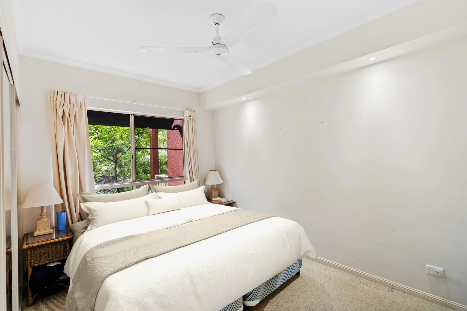 Additional image 6 of 1118/2-10 Greenslopes Street, Cairns North QLD 4870