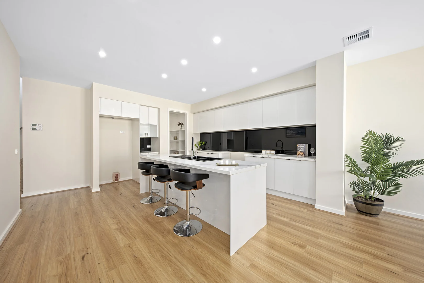 Additional image 5 of 38 Spindle Street, Clyde North VIC 3978