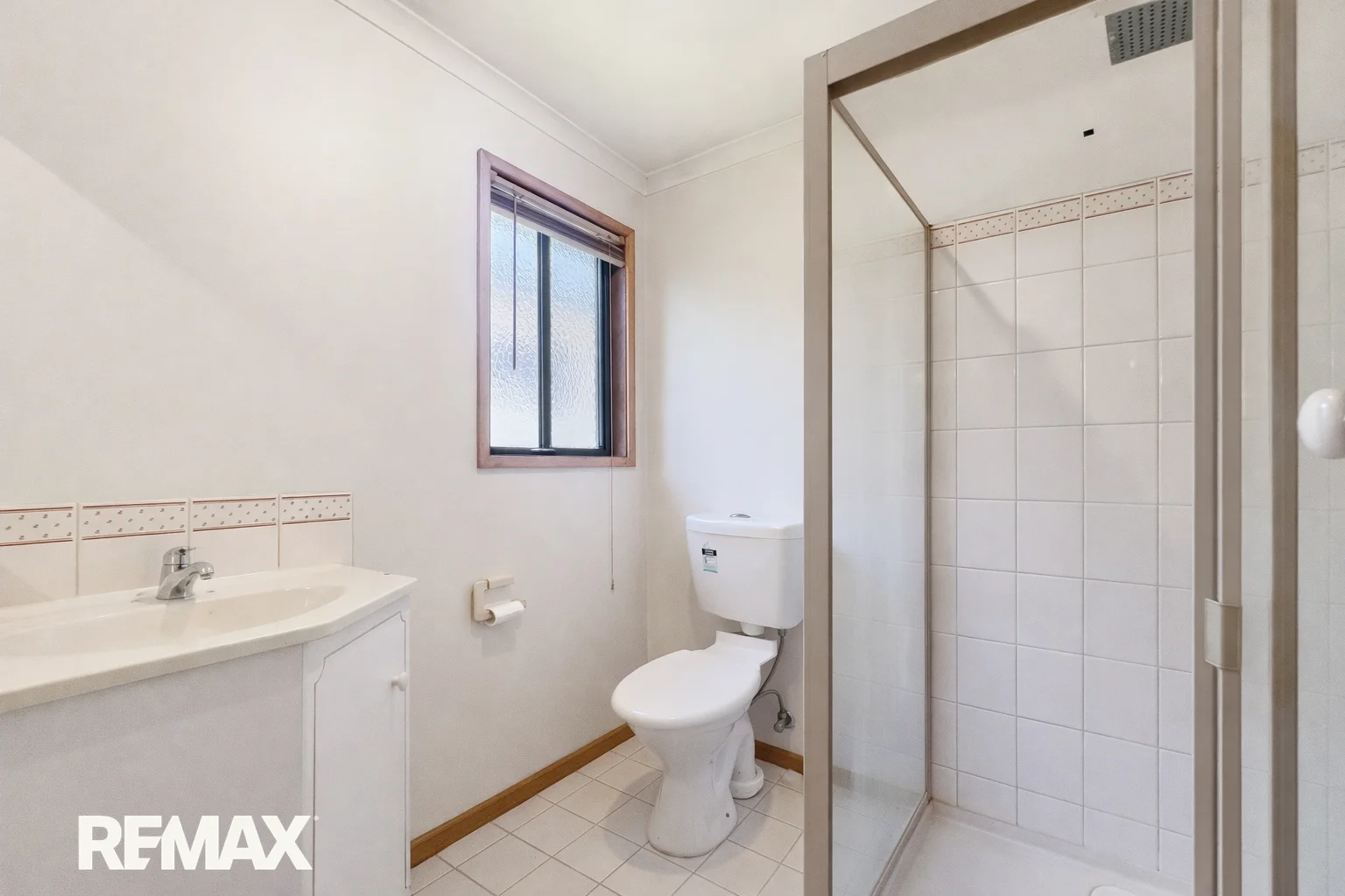Additional image 11 of 34 West Crescent, Lakes Entrance VIC 3909