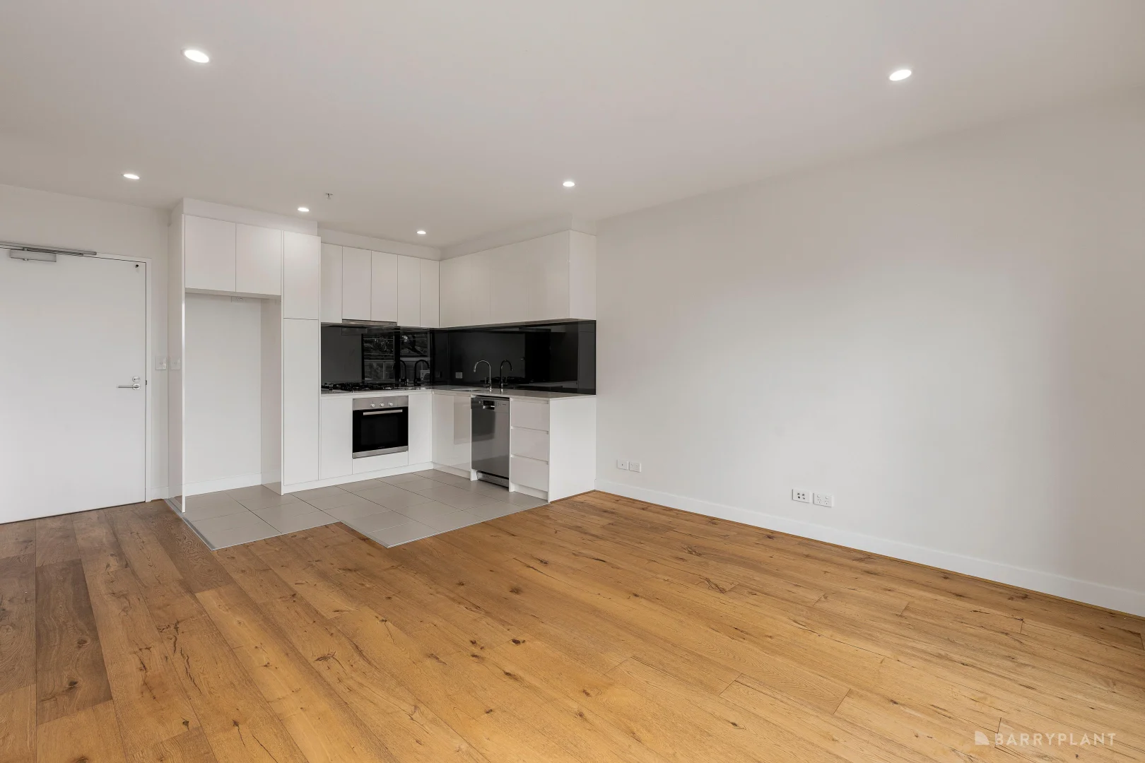 Additional image 2 of 204/373-377 Burwood Highway, Burwood VIC 3125