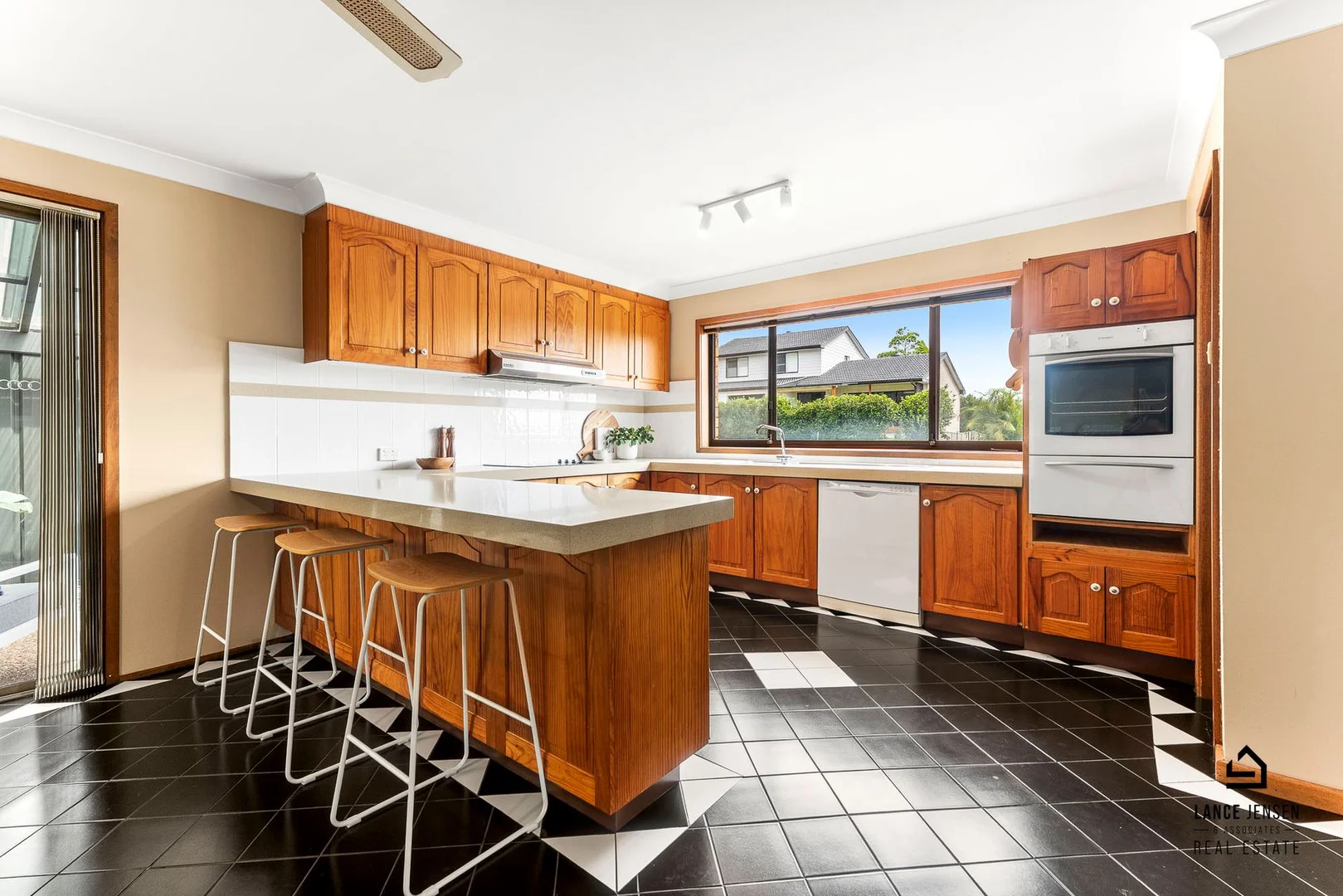 Additional image 10 of 1 Drayton Close, Eleebana NSW 2282