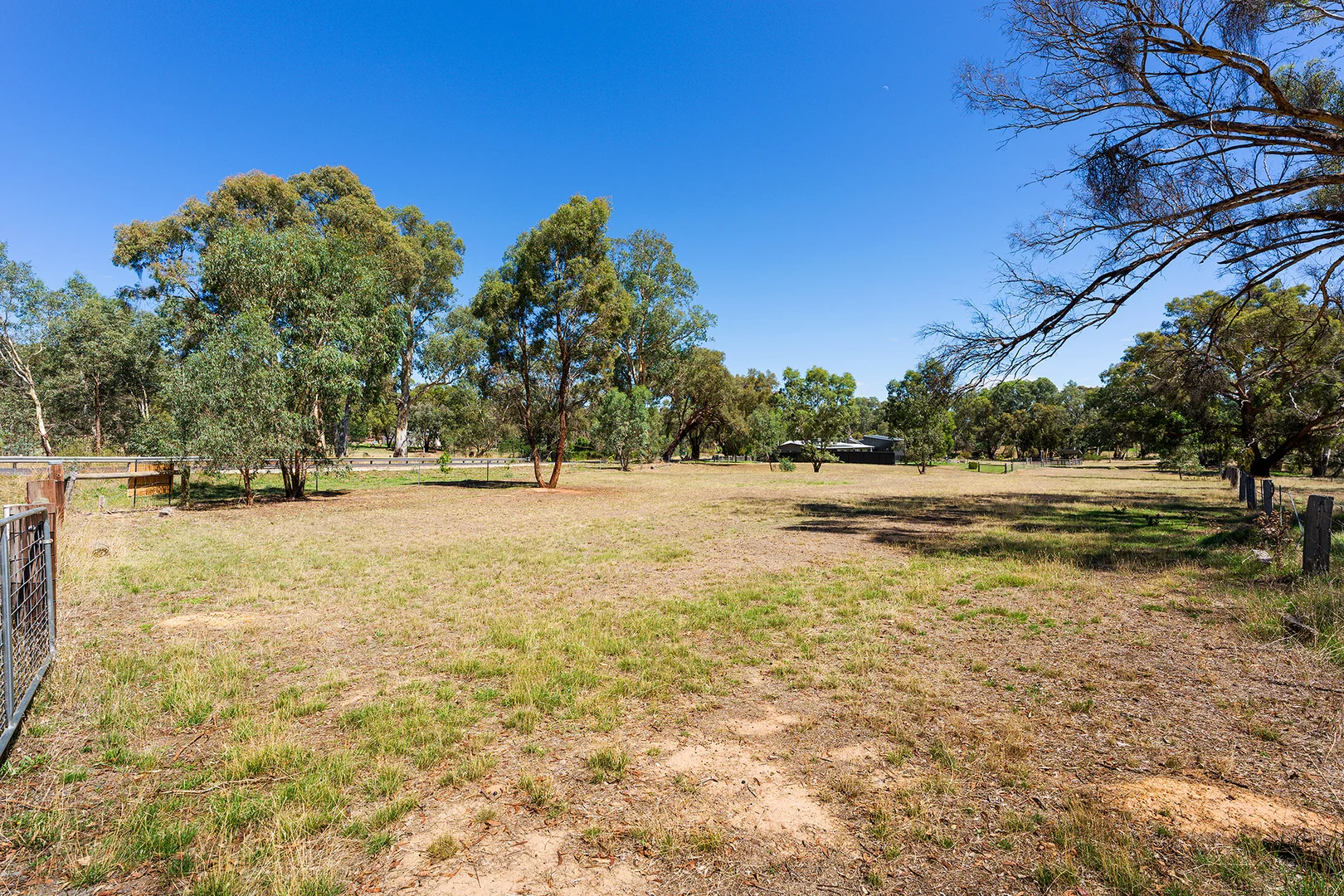 Additional image 4 of CA3, 69A Lyons Street, Newstead VIC 3462