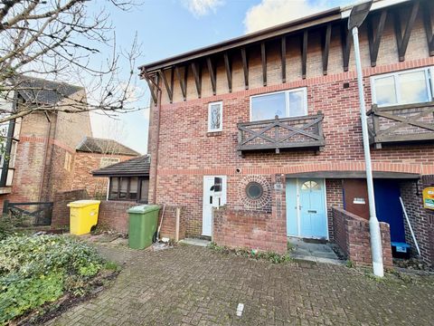 Chaddlewood, Plympton PL7