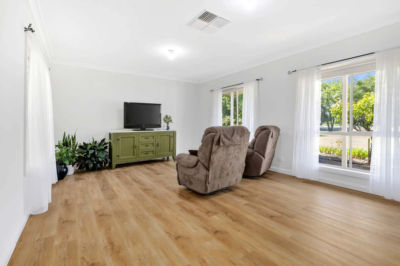 Additional image 3 of 20211 Renmark Avenue, Renmark SA 5341