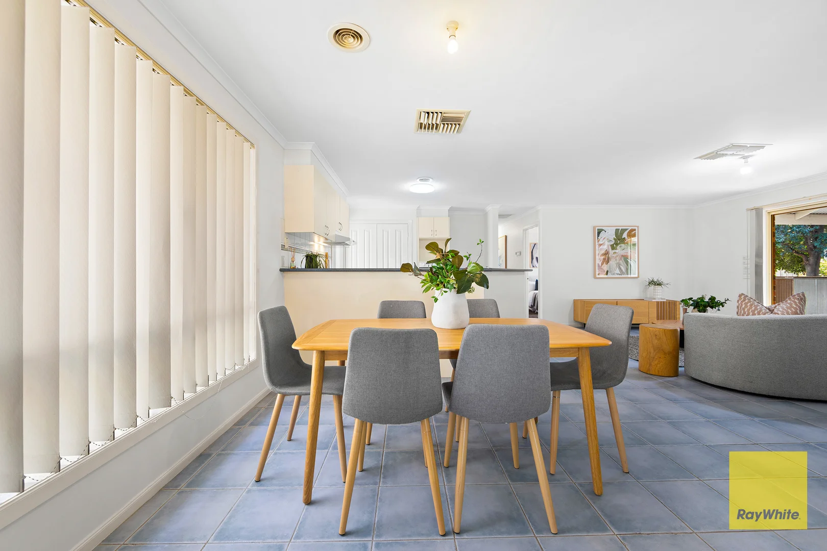 Additional image 5 of 2 Flagstaff Lane, Taylors Hill VIC 3037
