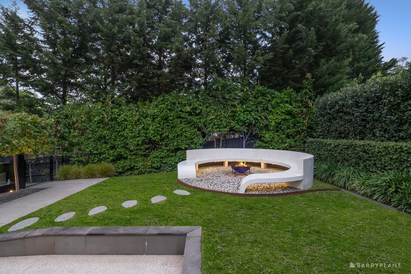 Additional image 19 of 35 Knees Road, Park Orchards VIC 3114