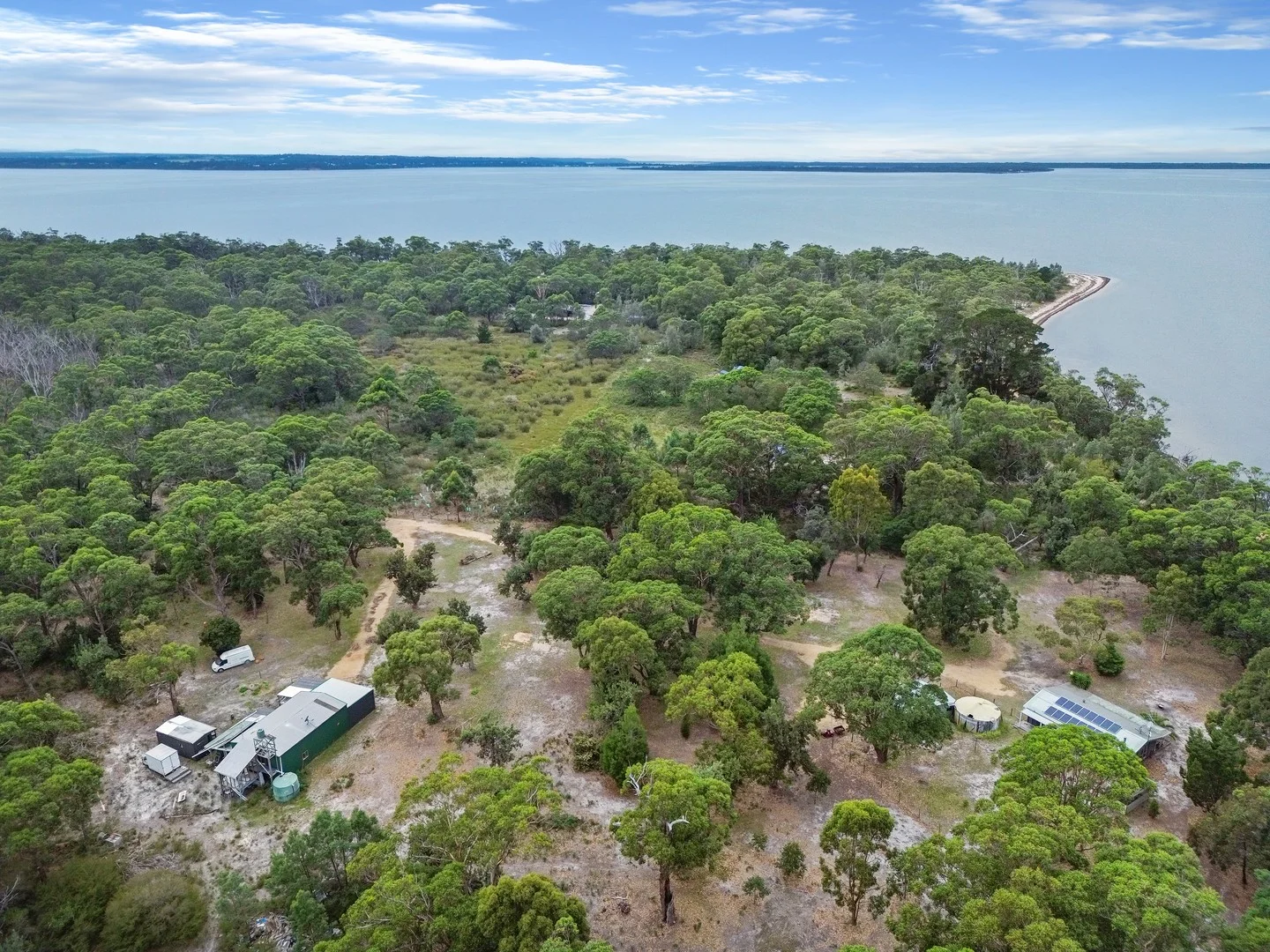 328 Gravelly Point Road, Raymond Island VIC 3880