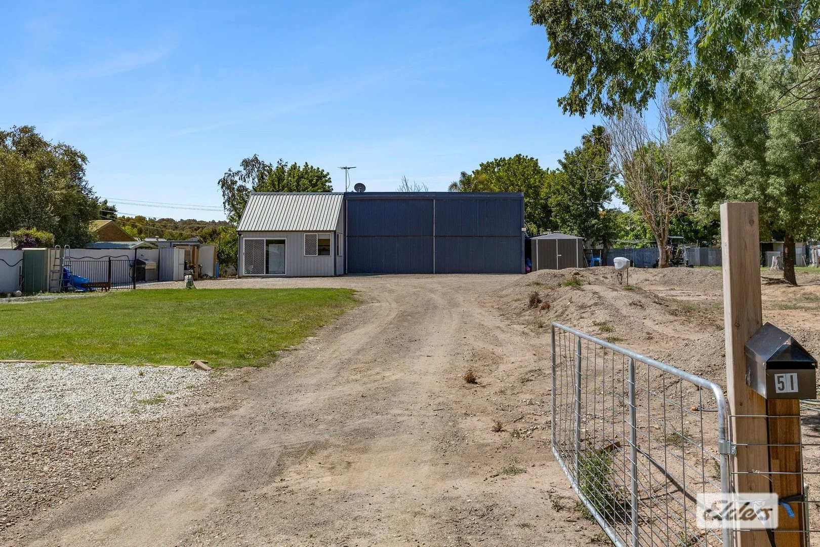 51 Barber Street, Chiltern VIC 3683