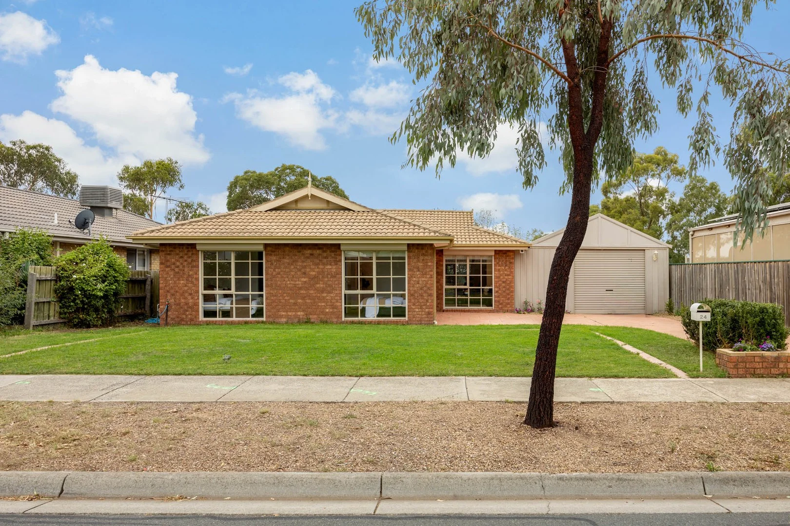 24 Reghon Drive, Sunbury VIC 3429