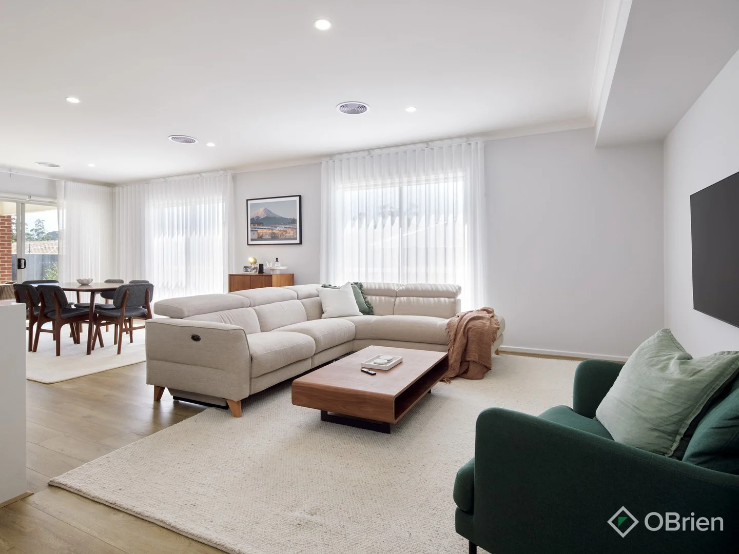 23 Newton Avenue, Warragul VIC 3820