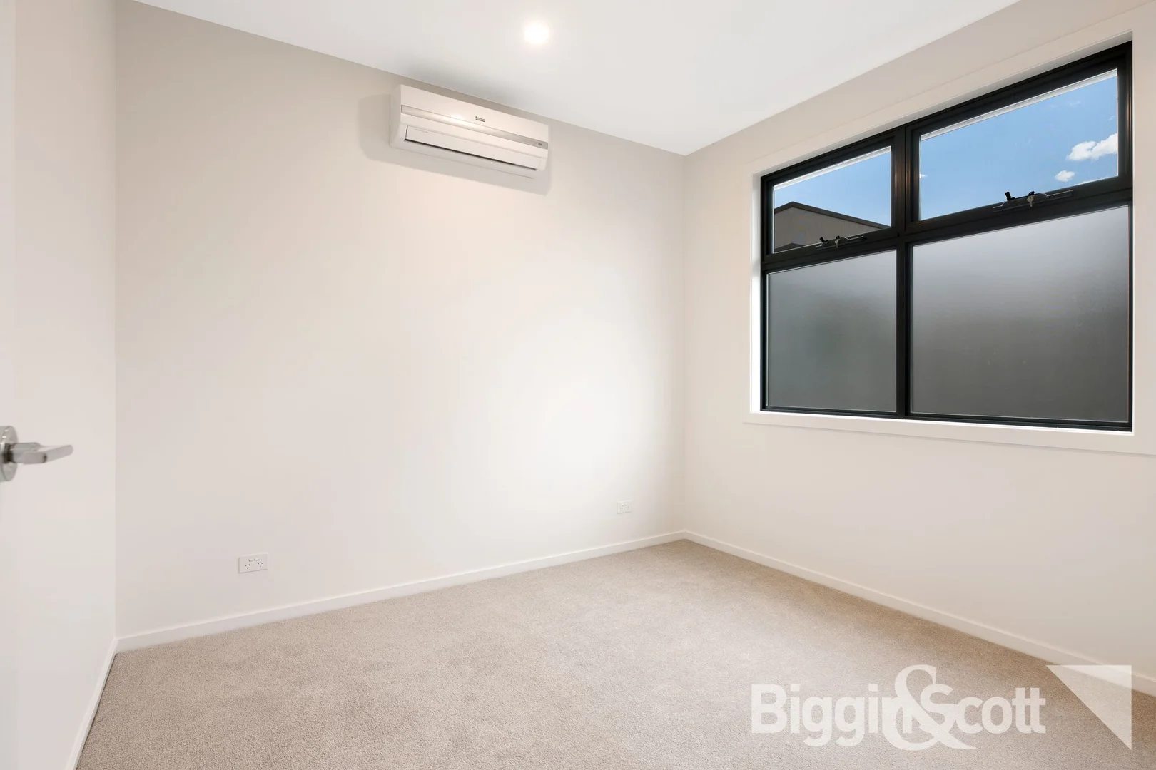 Additional image 5 of 2/17 Dunedin Street, Maidstone VIC 3012