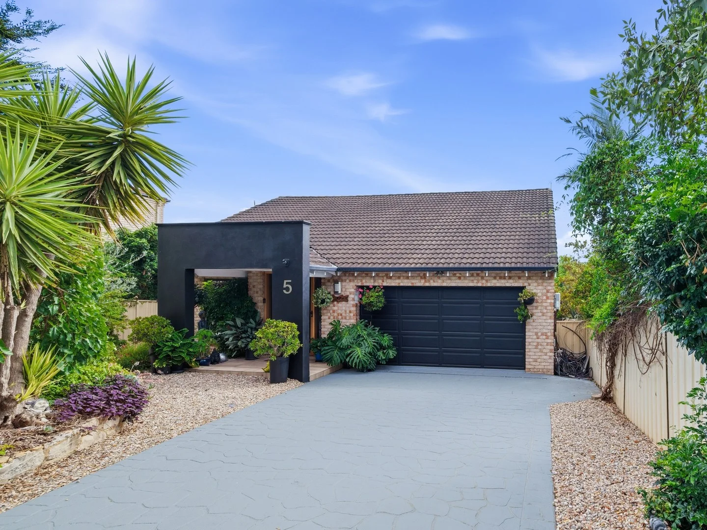 5 Cooper Place, Currans Hill NSW 2567