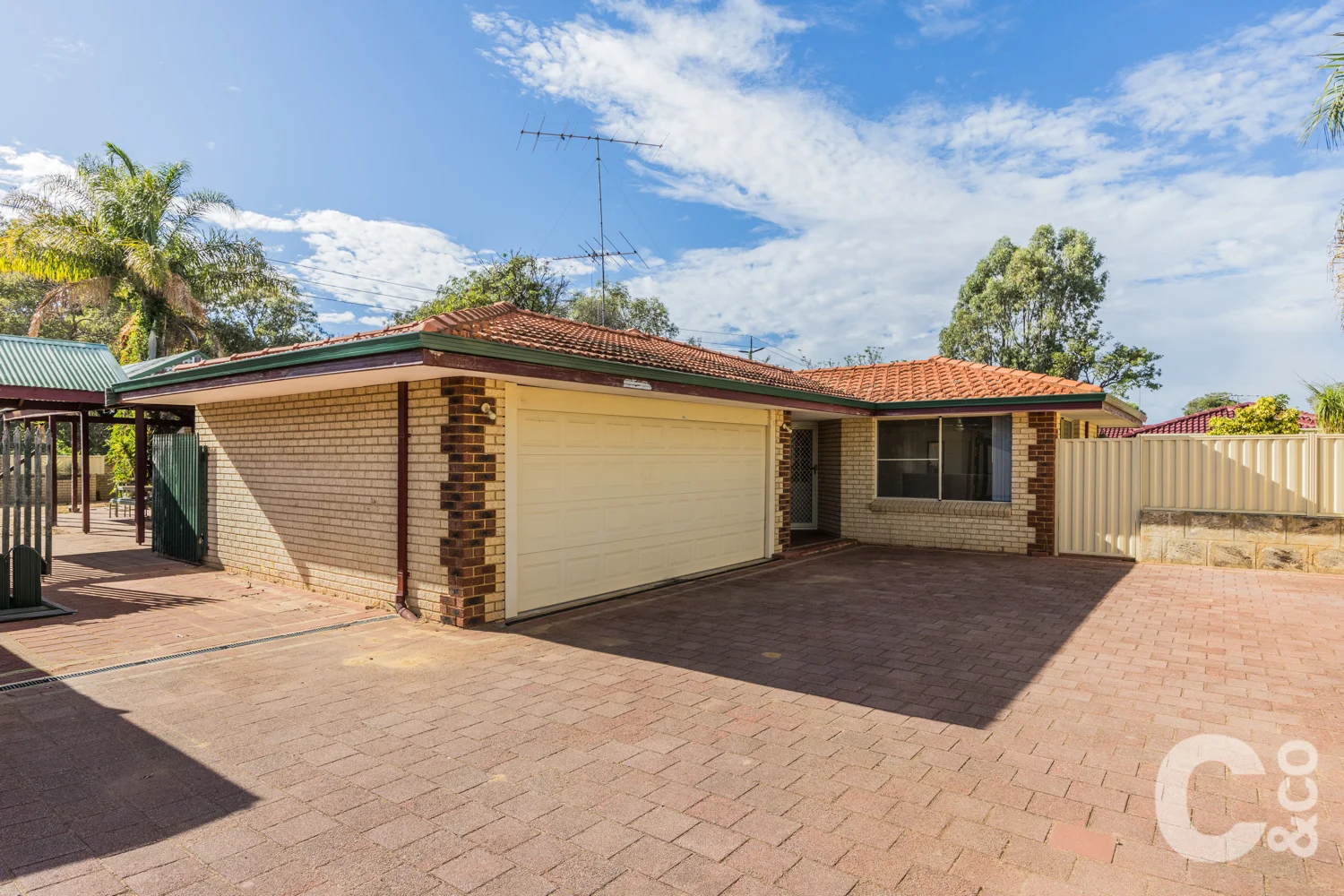 11 Graydon Grove, Leda WA 6170