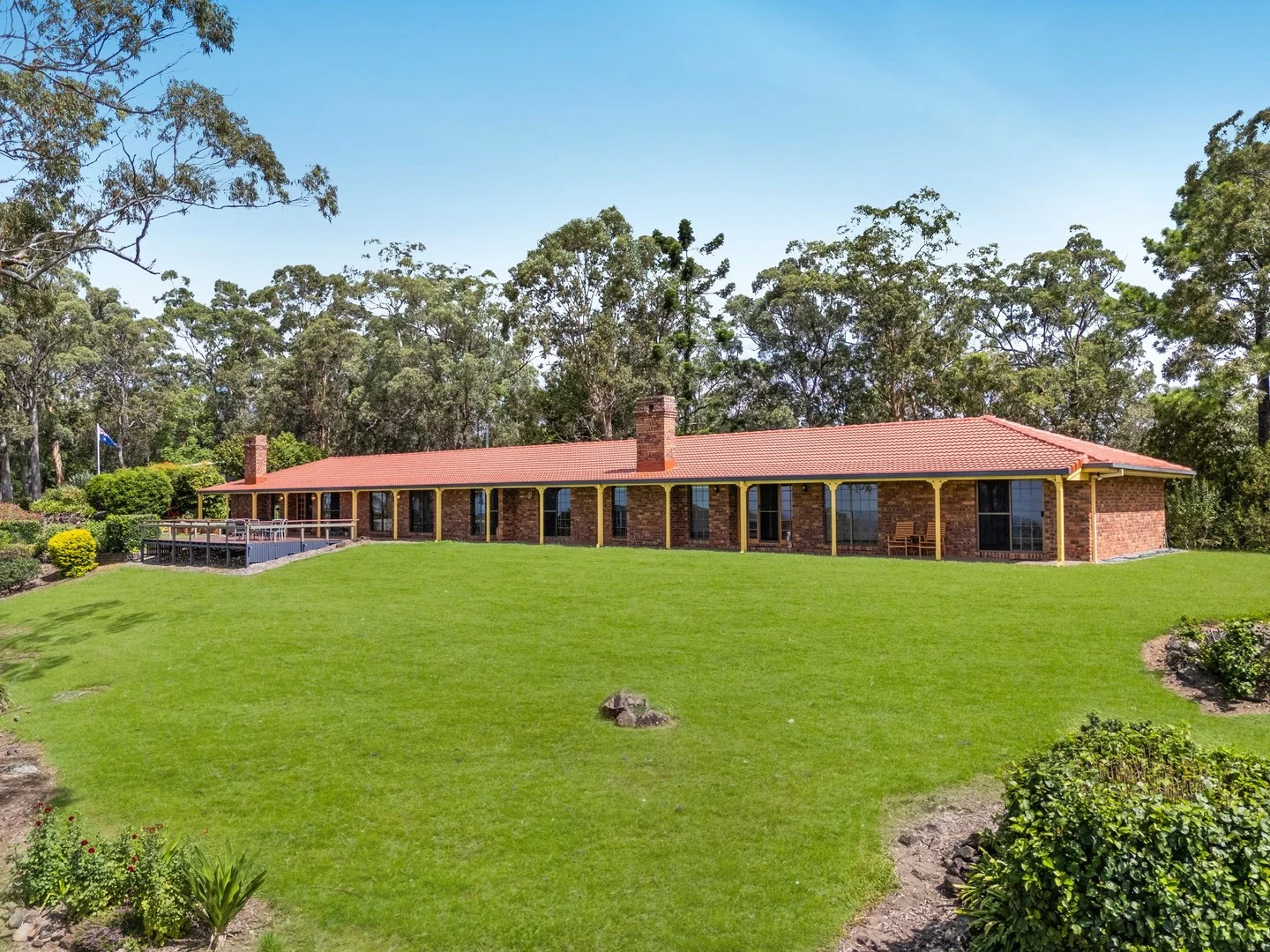 1265 Mt Nebo Road, Jollys Lookout QLD 4520