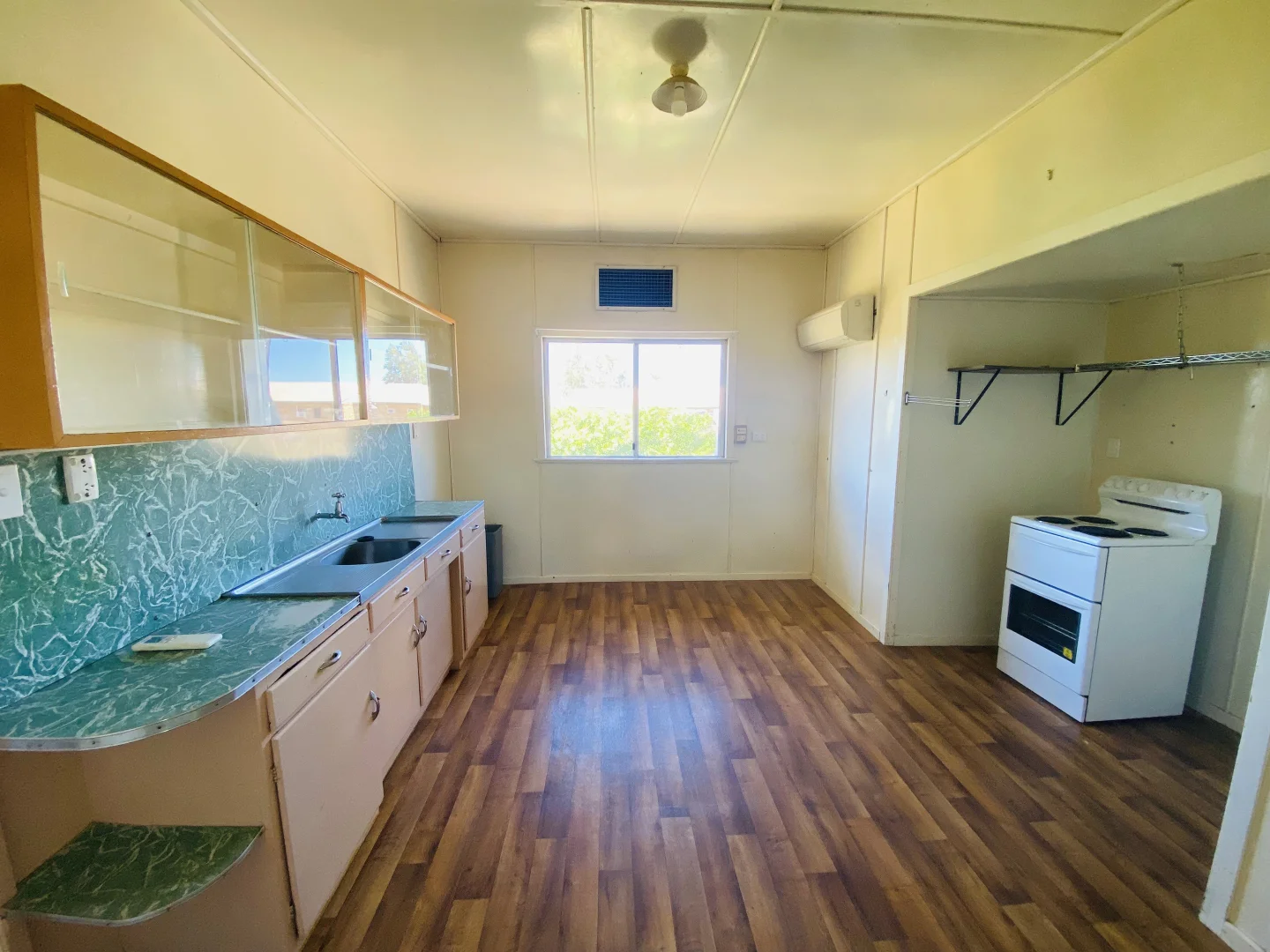 Additional image 2 of 20 Elderslie Street, Winton QLD 4735