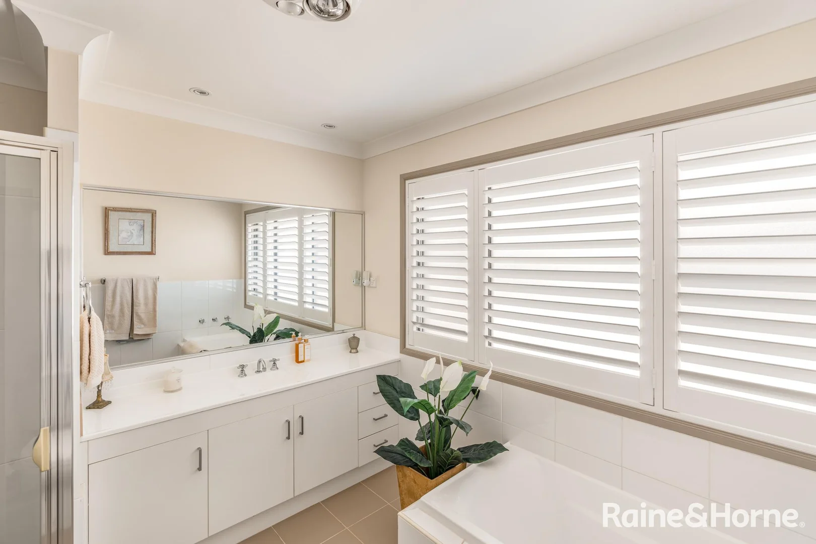 Additional image 8 of 4 Lyndhurst Drive, Bomaderry NSW 2541