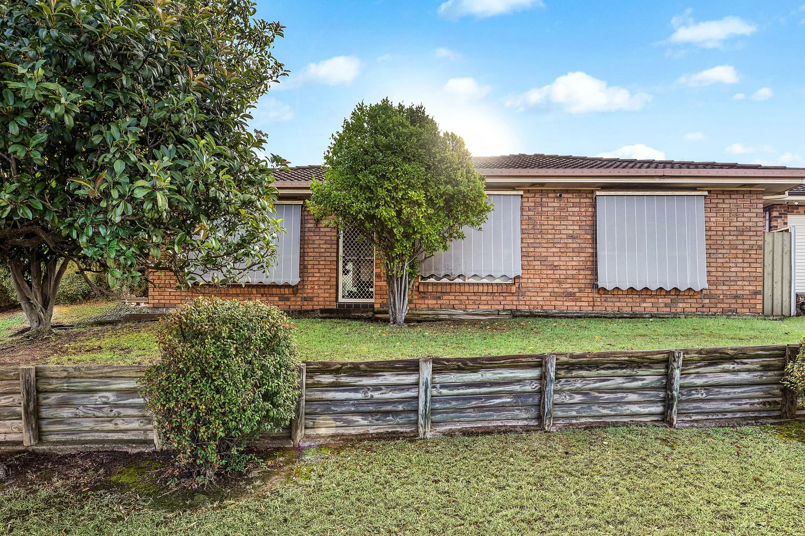4 Quinton Close, Rutherford NSW 2320