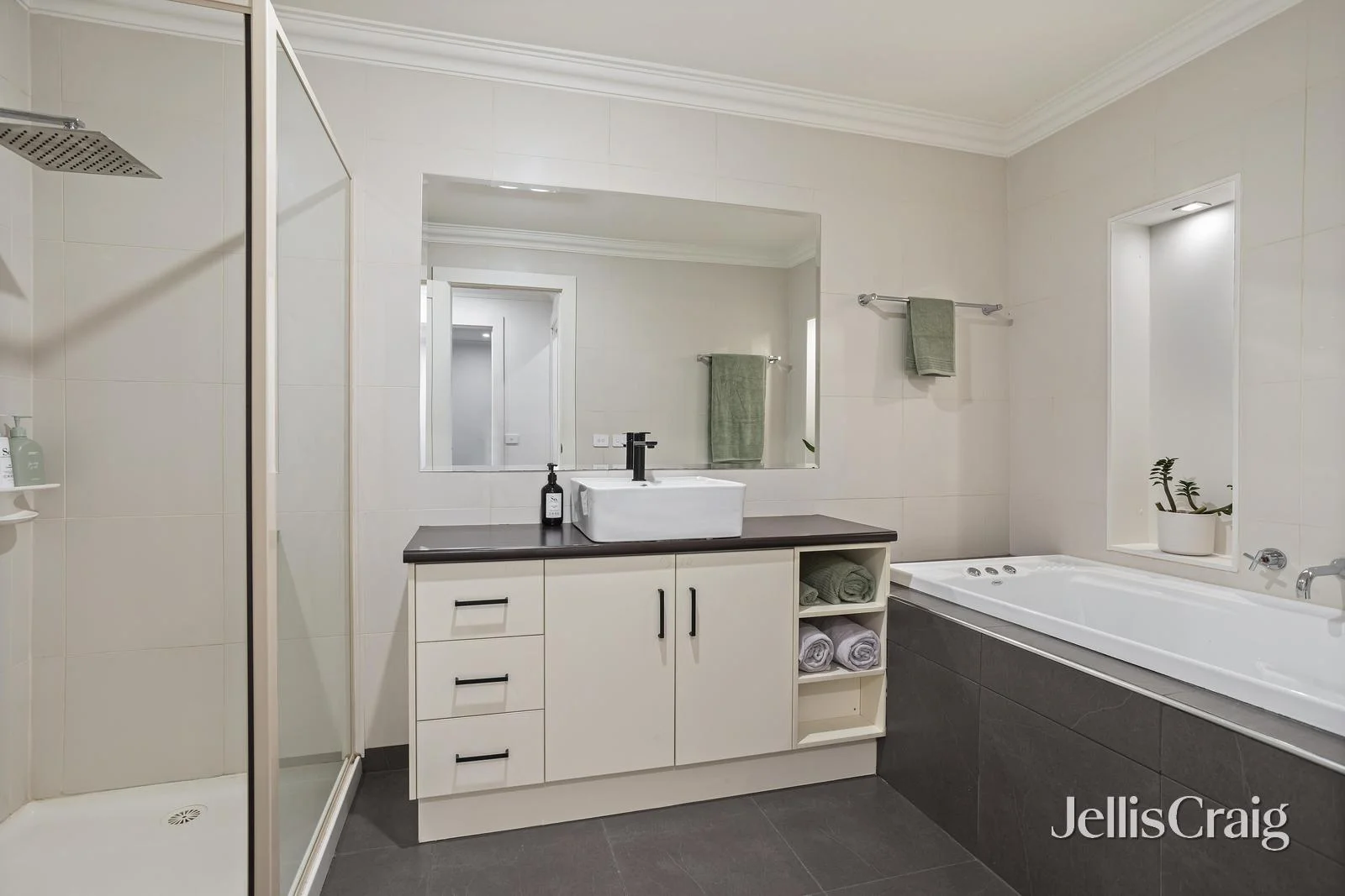 Additional image 10 of 18 St Andrews Drive, Chirnside Park VIC 3116