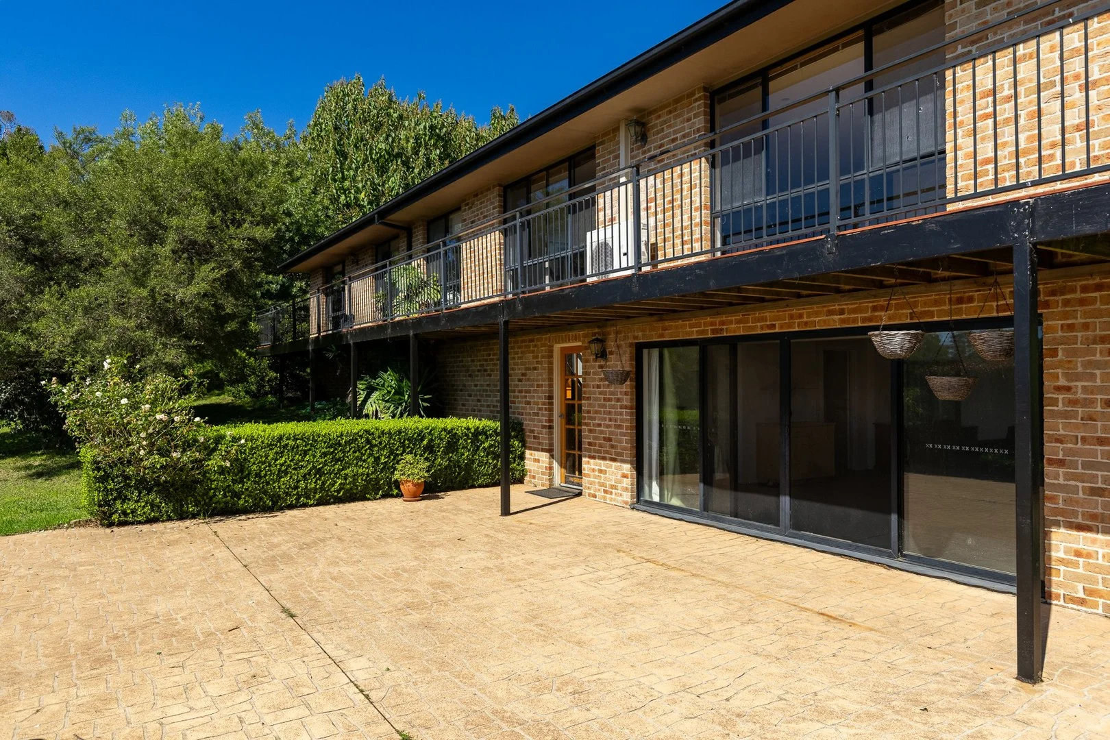 8 Willow Court, Bega NSW 2550