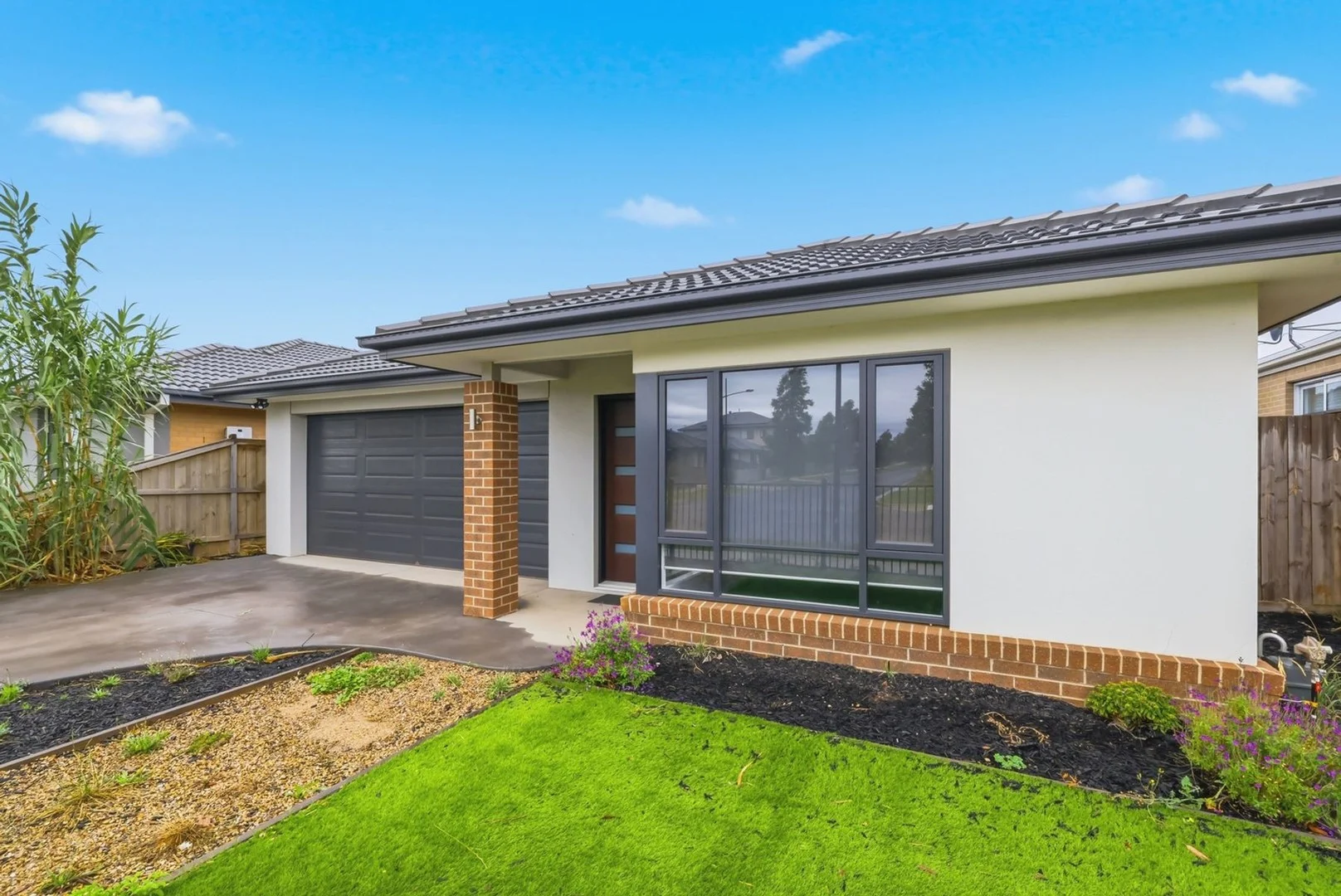 8 Mondo Street, Rockbank VIC 3335
