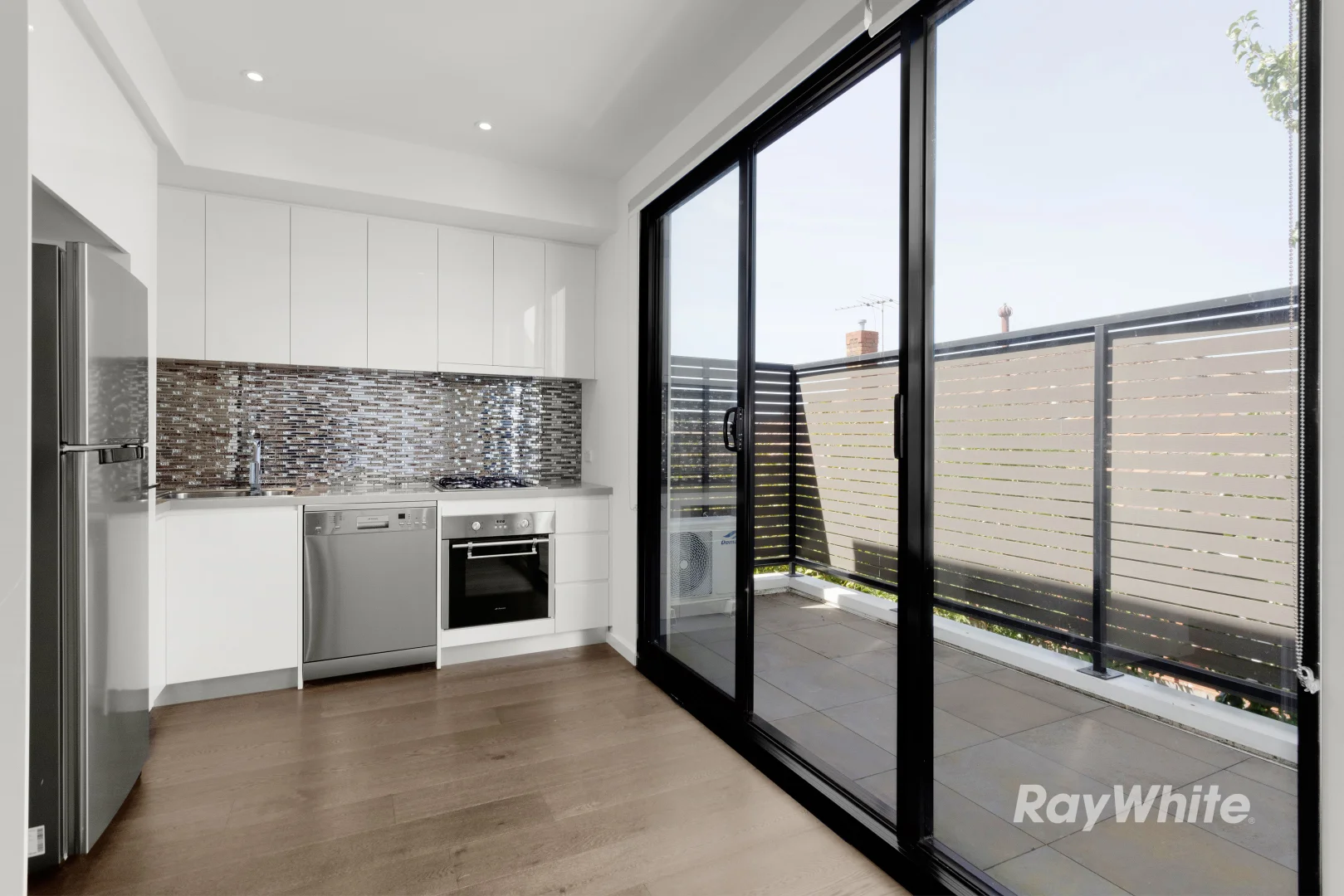 Additional image 3 of 109/121 Murrumbeena Road, Murrumbeena VIC 3163