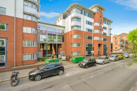 Central Park Towers, Central Park Avenue, Plymouth PL4
