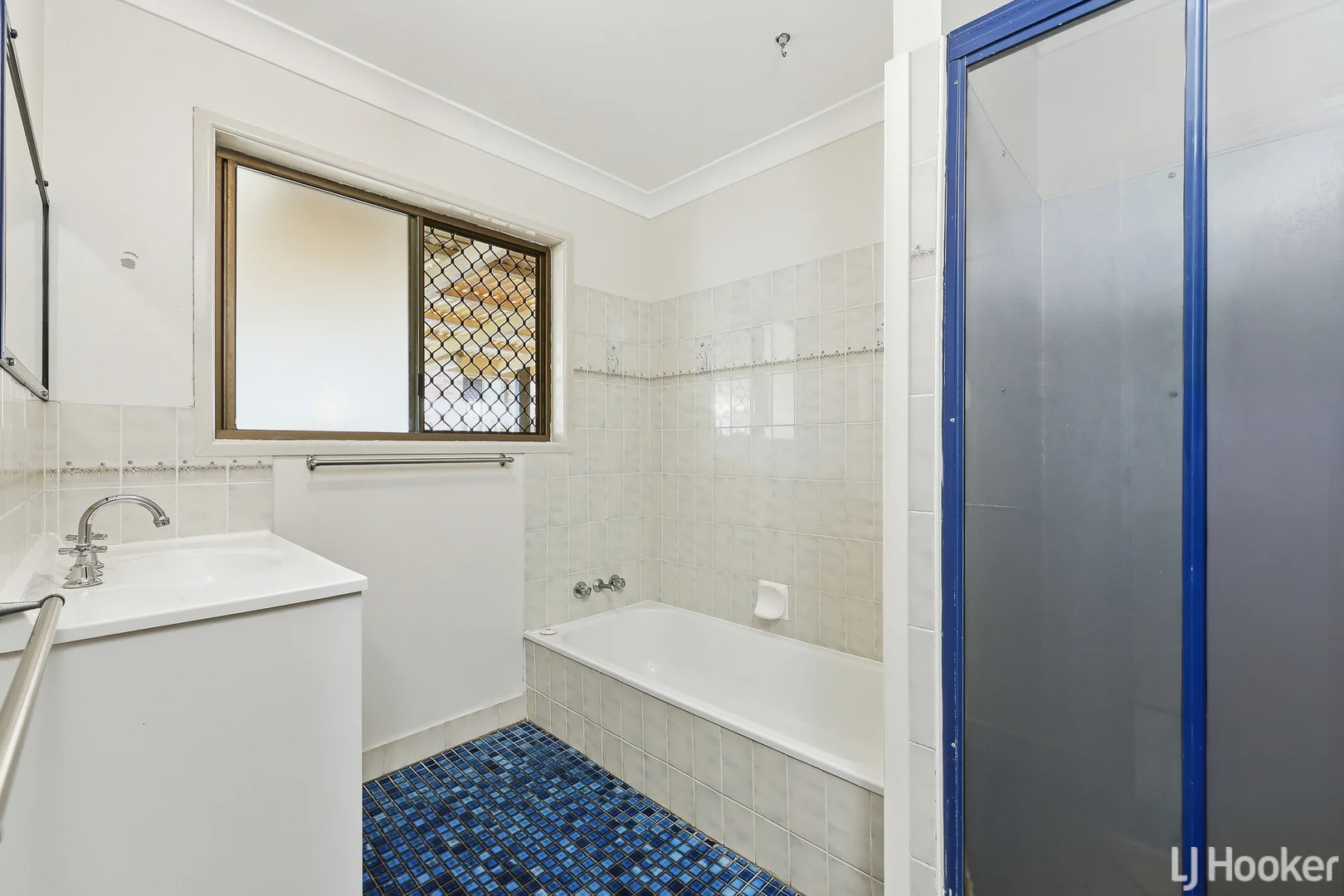 Additional image 7 of 23 Oshanesy Street, Koongal QLD 4701