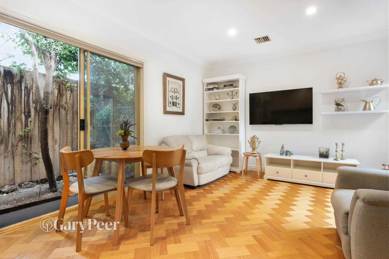 Additional image 5 of 3/8 Oakleigh Road, Carnegie VIC 3163