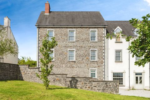 Ffordd Coed Darcy, Llandarcy, Neath, Neath Port Talbot SA10