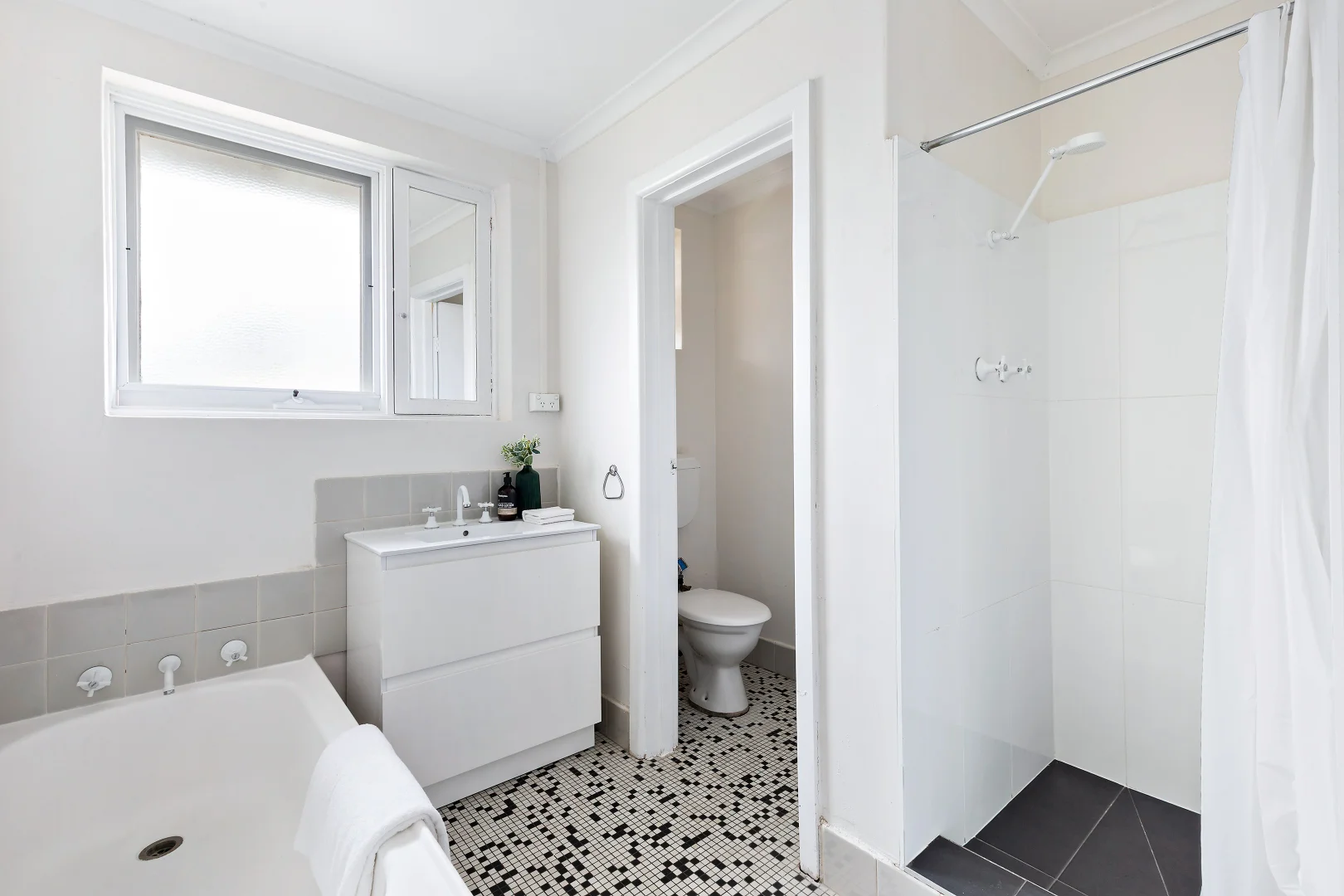 Additional image 7 of 8/48 Weir Street, Balwyn VIC 3103