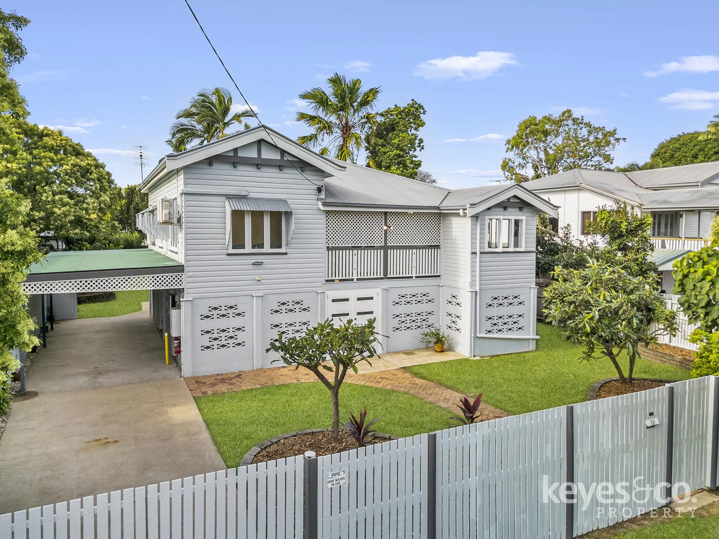 17 Princes Road, Hyde Park QLD 4812 photo 2