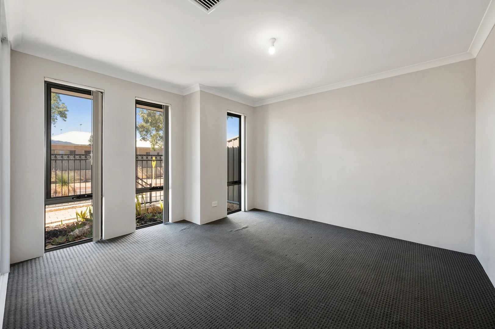 Additional image 2 of 351 Lambeth Circle, Wellard WA 6170