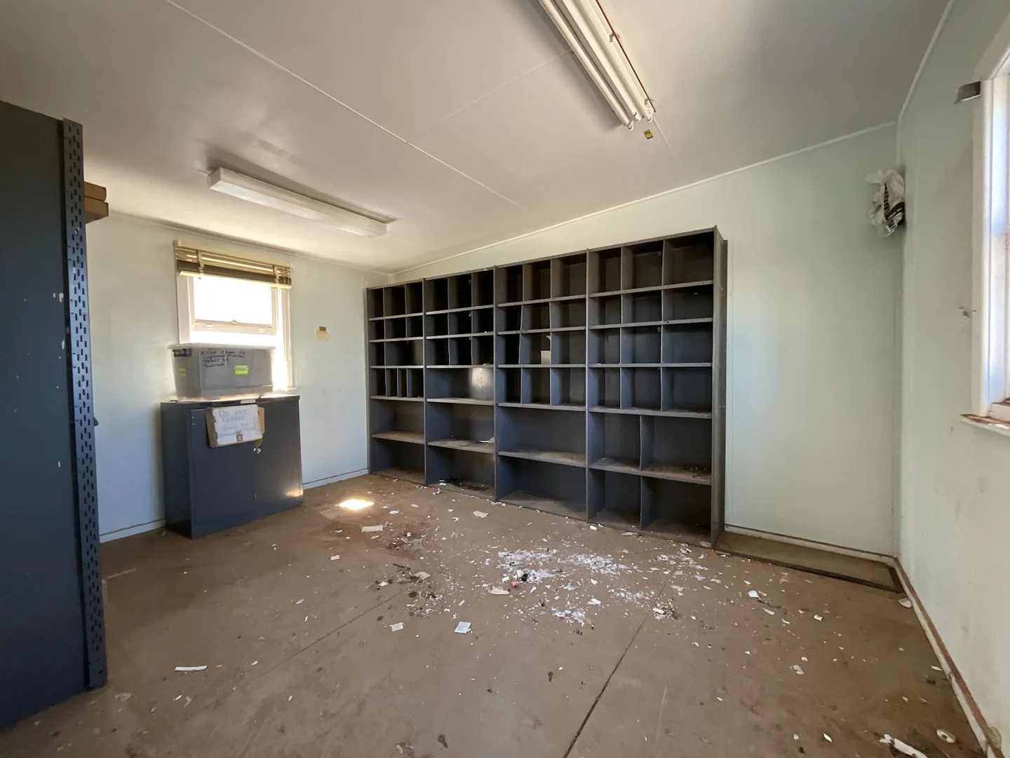 Additional image 27 of 48 - 50 Molesworth Street, Hillston NSW 2675
